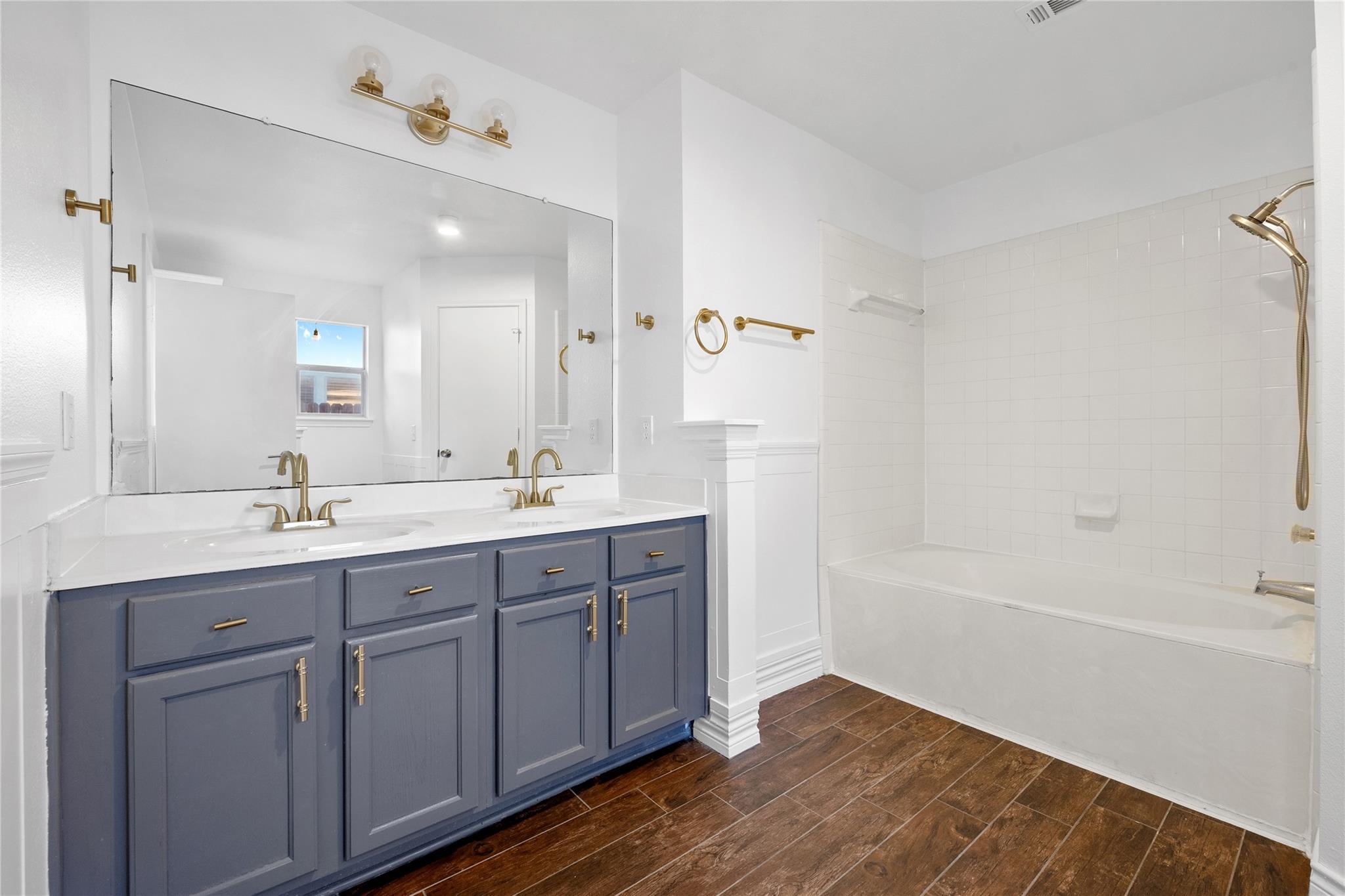 811 Lantana Ln, Leander, TX 78641