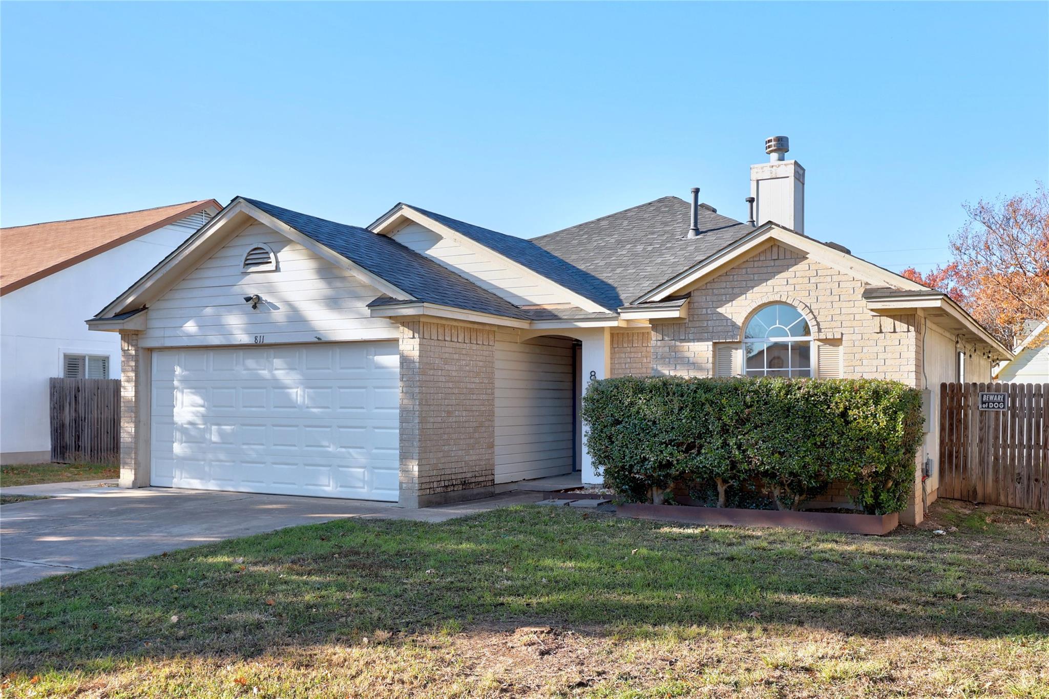 811 Lantana Ln, Leander, TX 78641