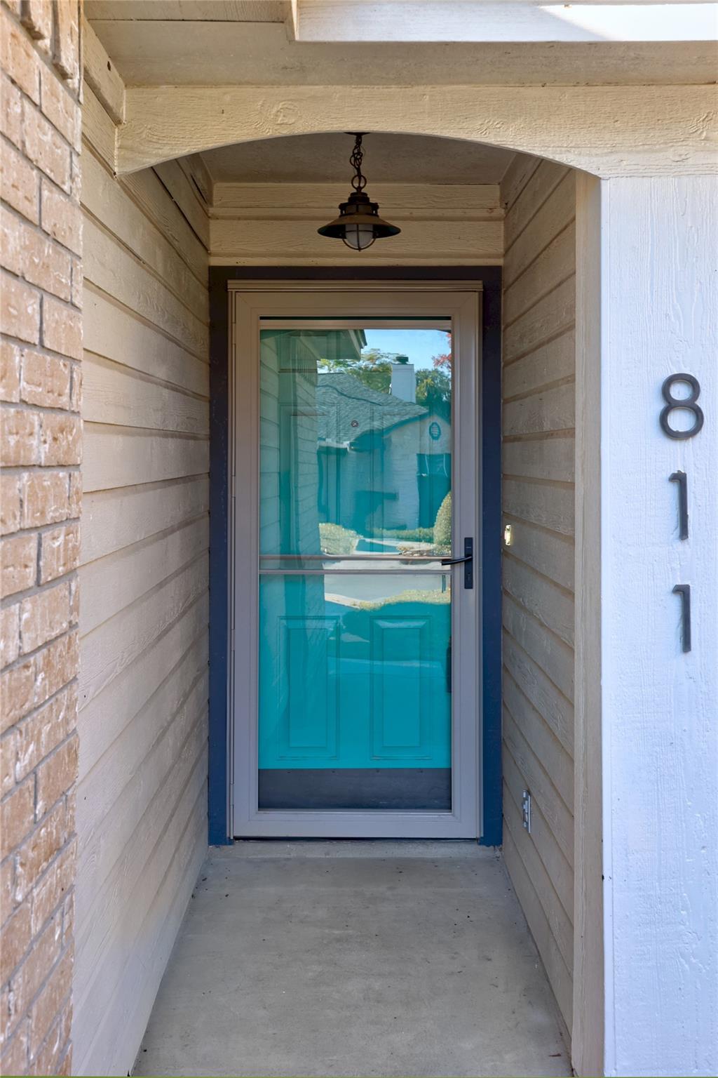 811 Lantana Ln, Leander, TX 78641