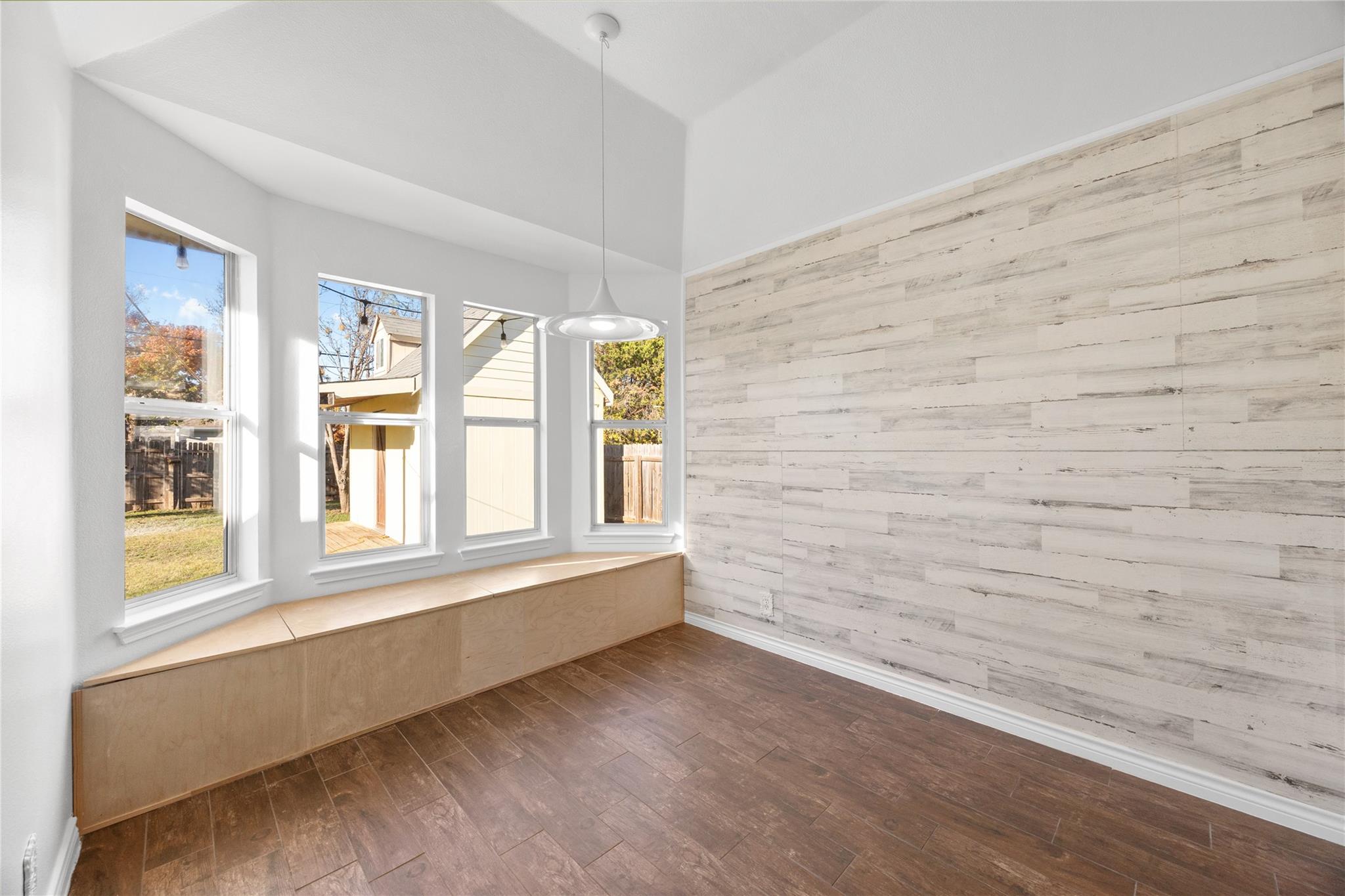 811 Lantana Ln, Leander, TX 78641