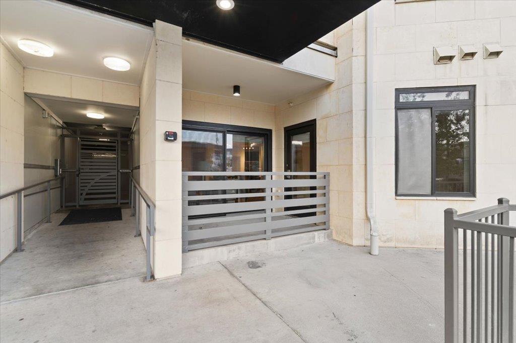 3600 S Lamar Blvd # 110A, Austin, TX 78704