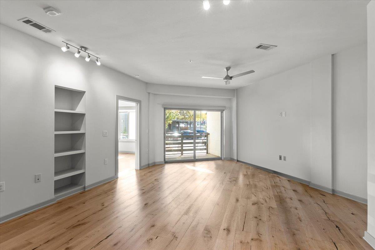 3600 S Lamar Blvd # 110, Austin, TX 78704