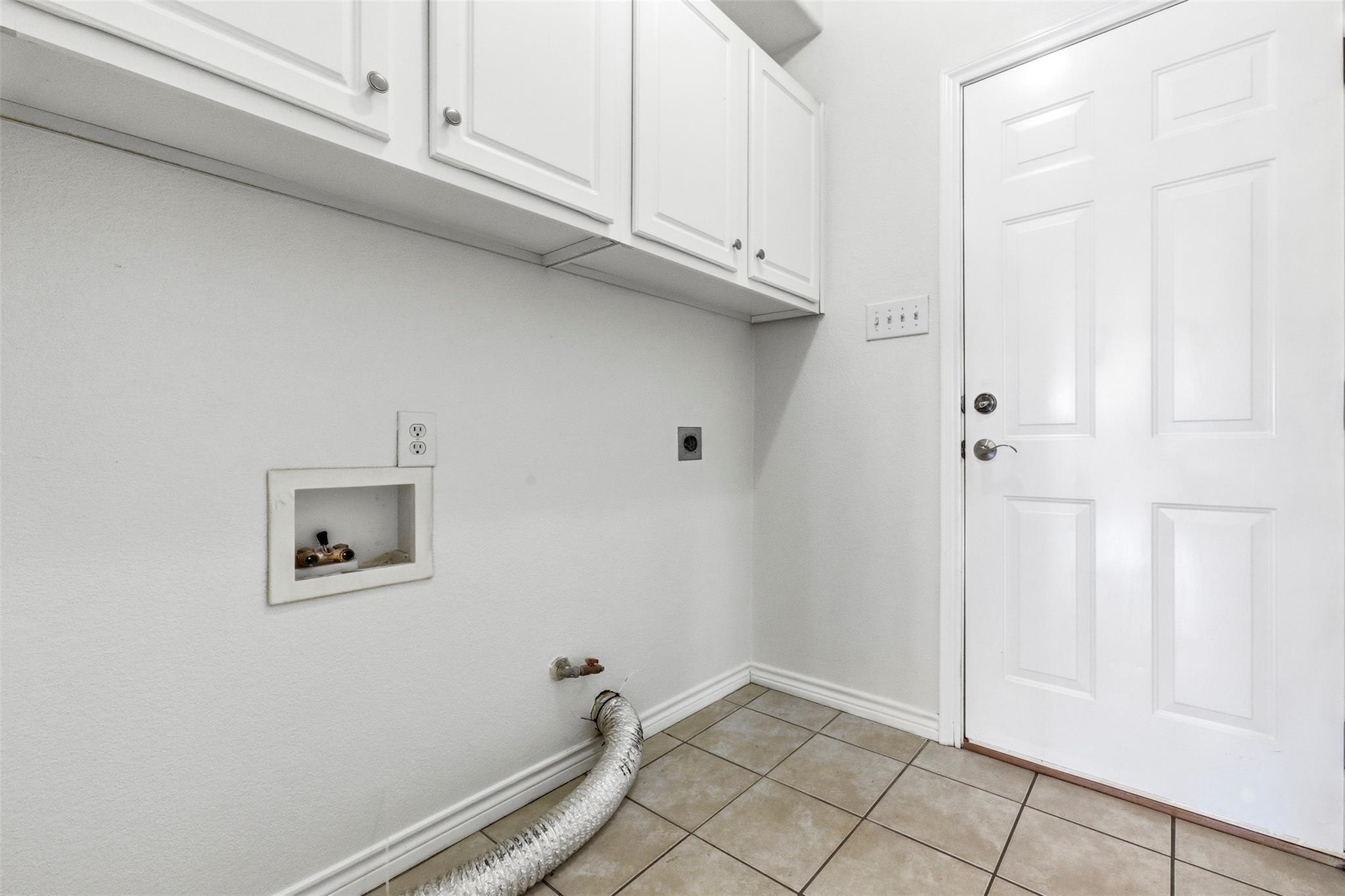 365 Rose Mayer Loop, La Grange, TX 78945