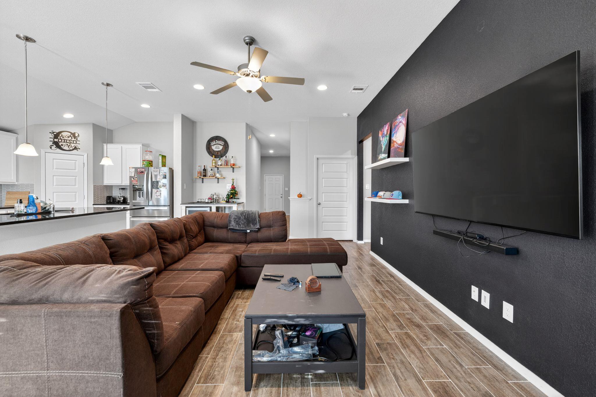 20703 Ridgeview Rd, Lago Vista, TX 78645