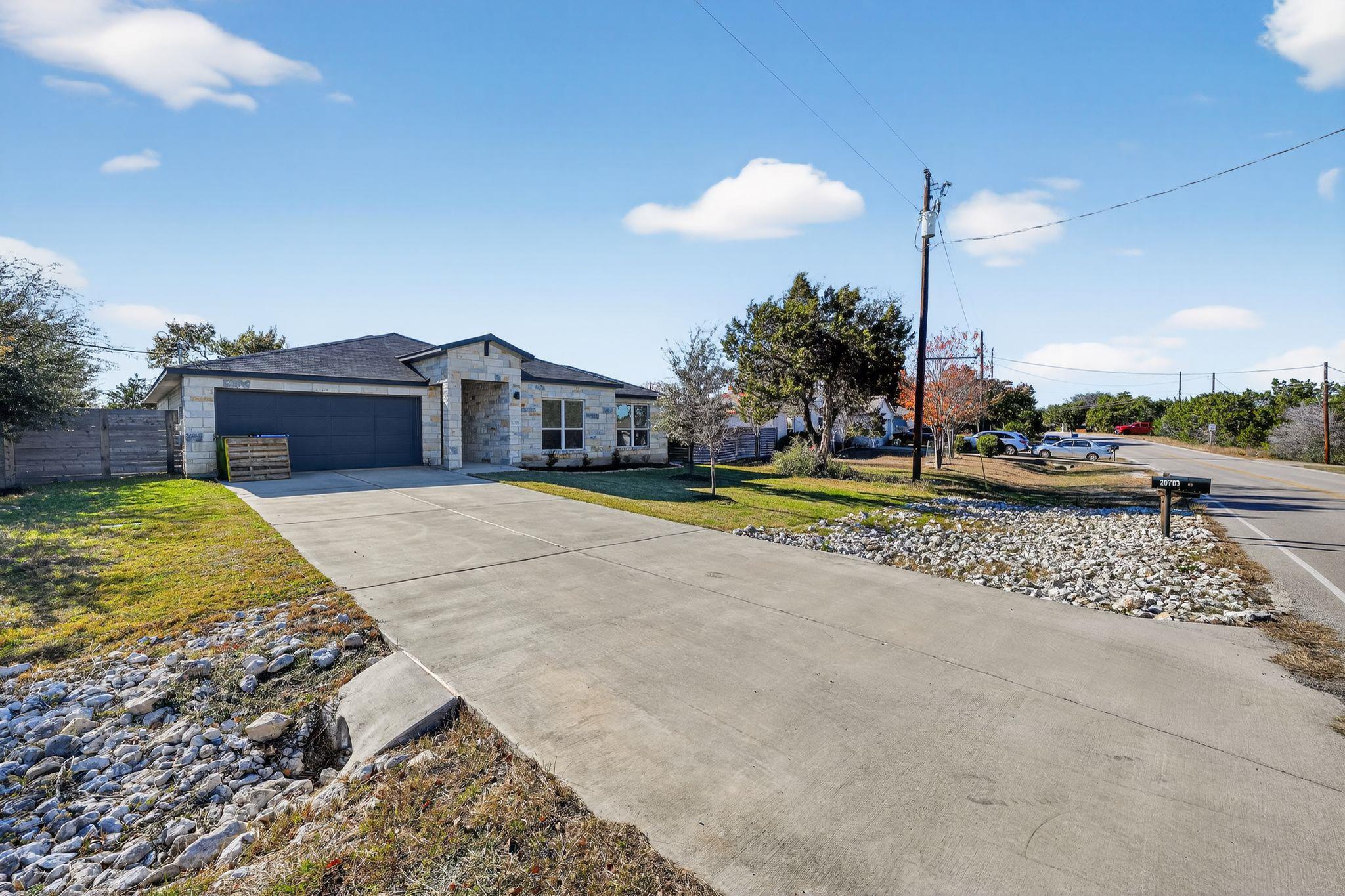 20703 Ridgeview Rd, Lago Vista, TX 78645