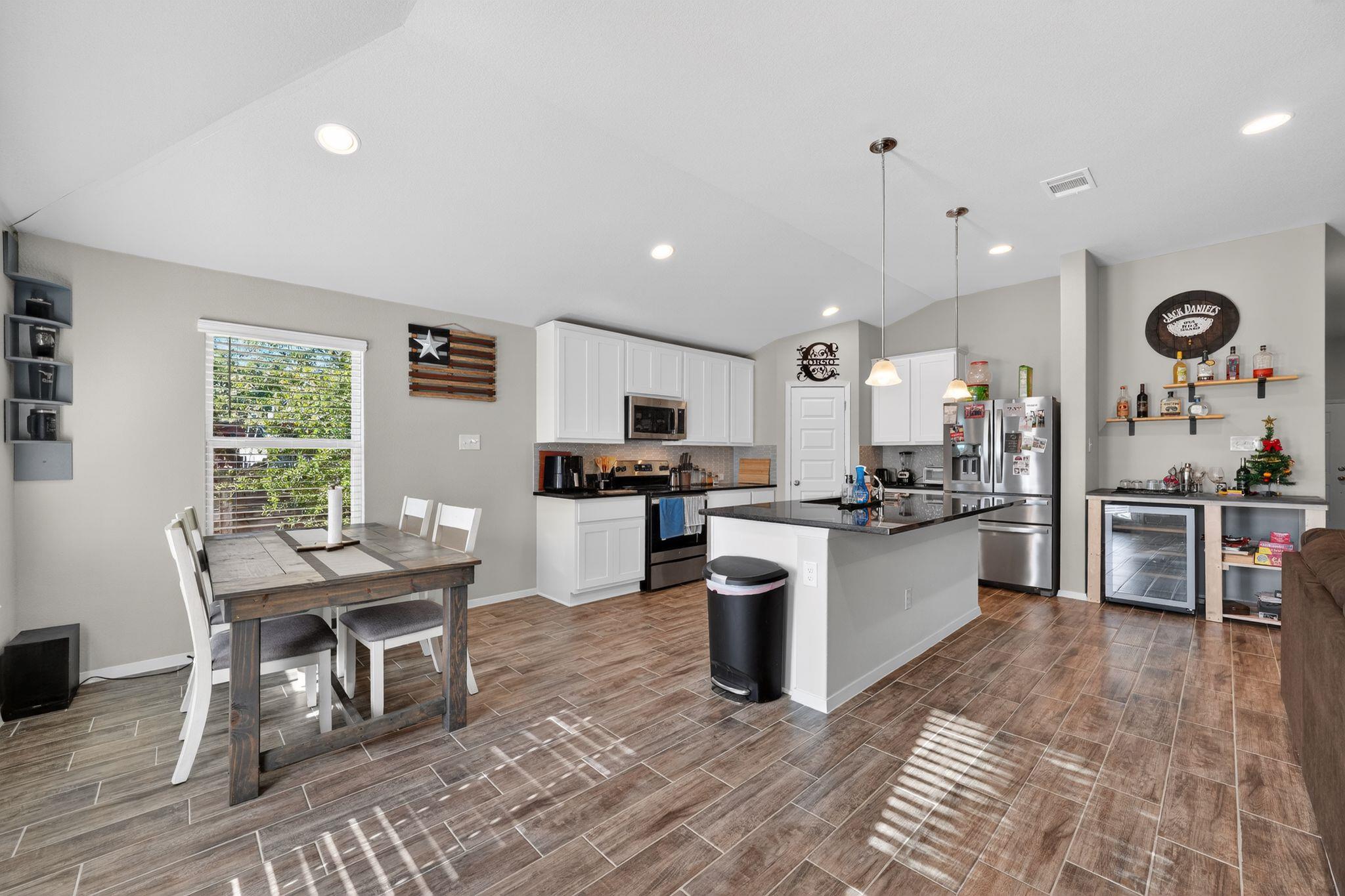 20703 Ridgeview Rd, Lago Vista, TX 78645