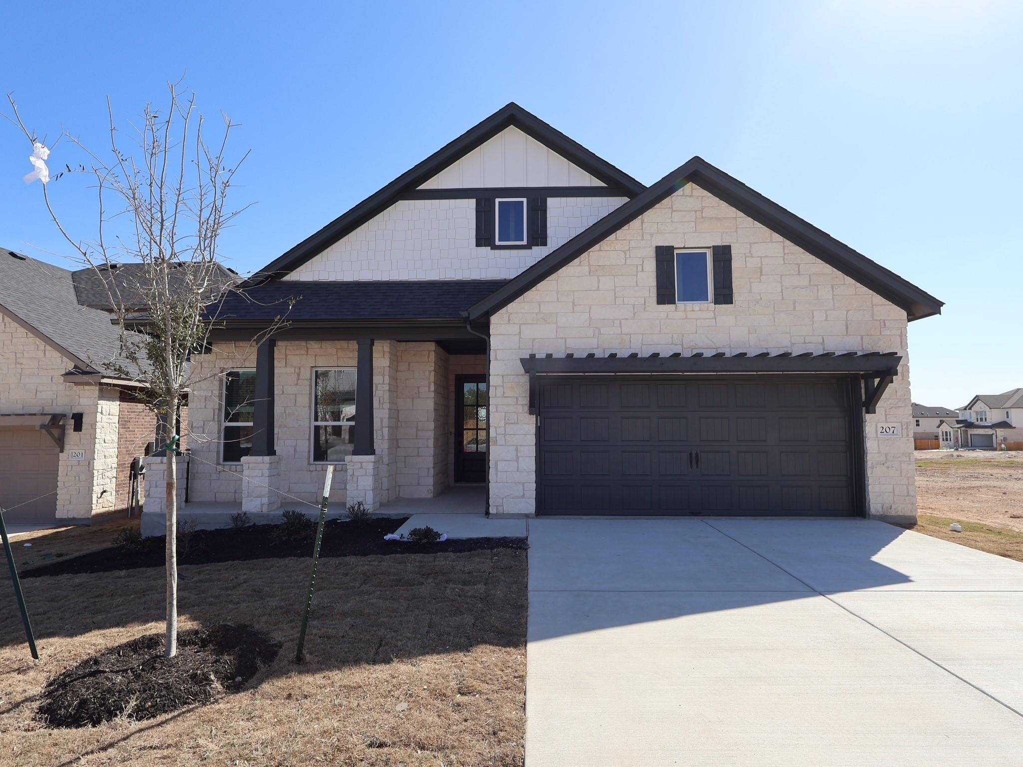 207 Bishop Wood Rd, Dripping Springs, TX 78620