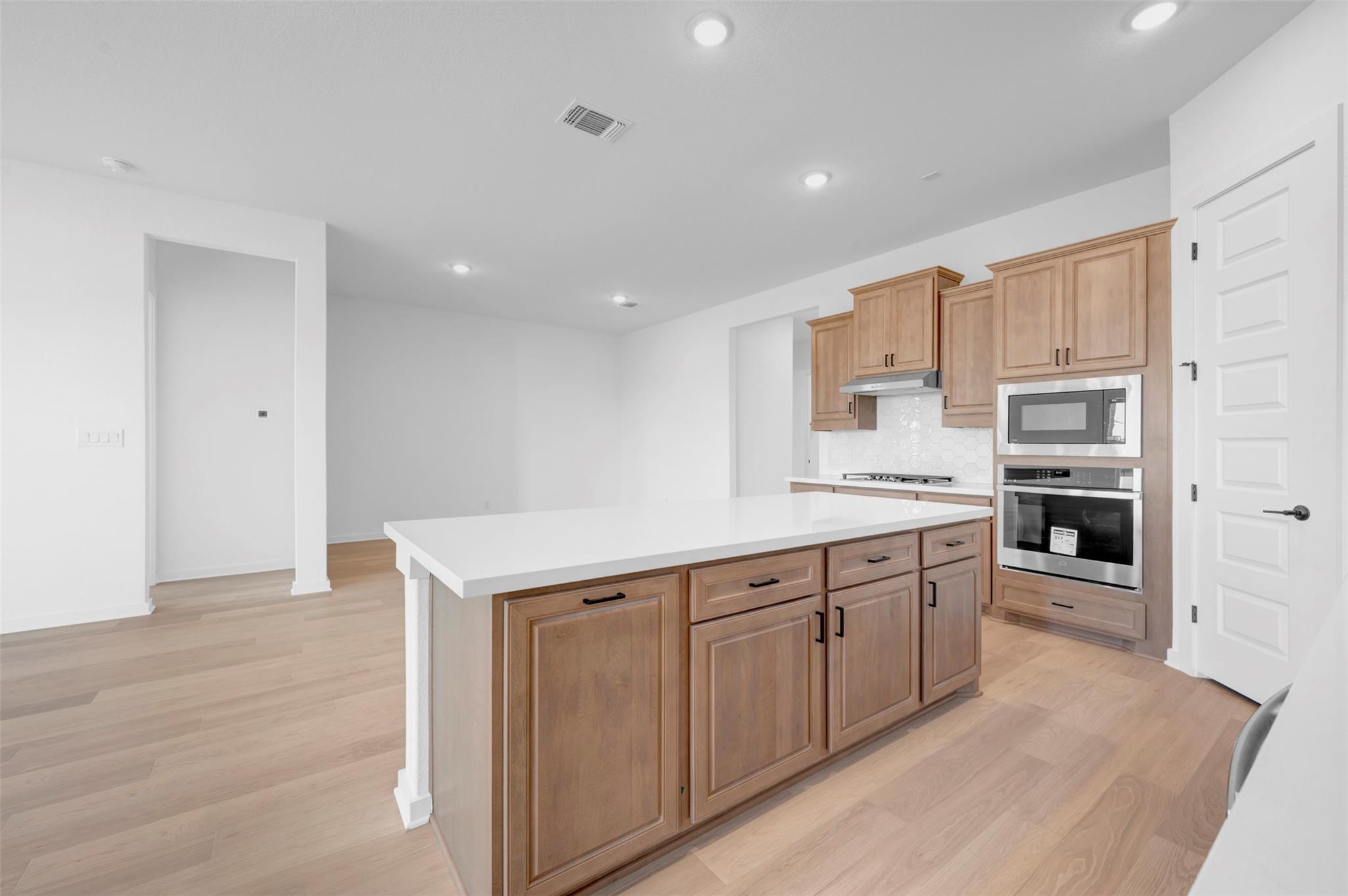 207 Bishop Wood Rd, Dripping Springs, TX 78620