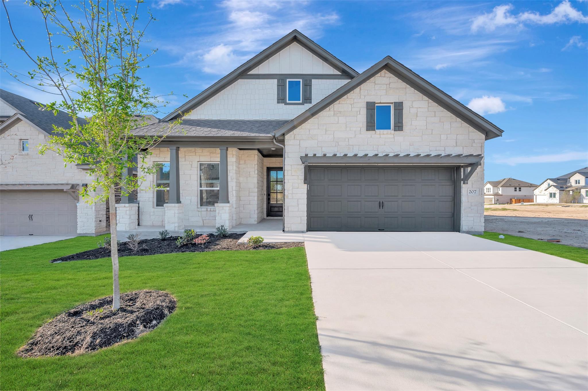 207 Bishop Wood Rd, Dripping Springs, TX 78620