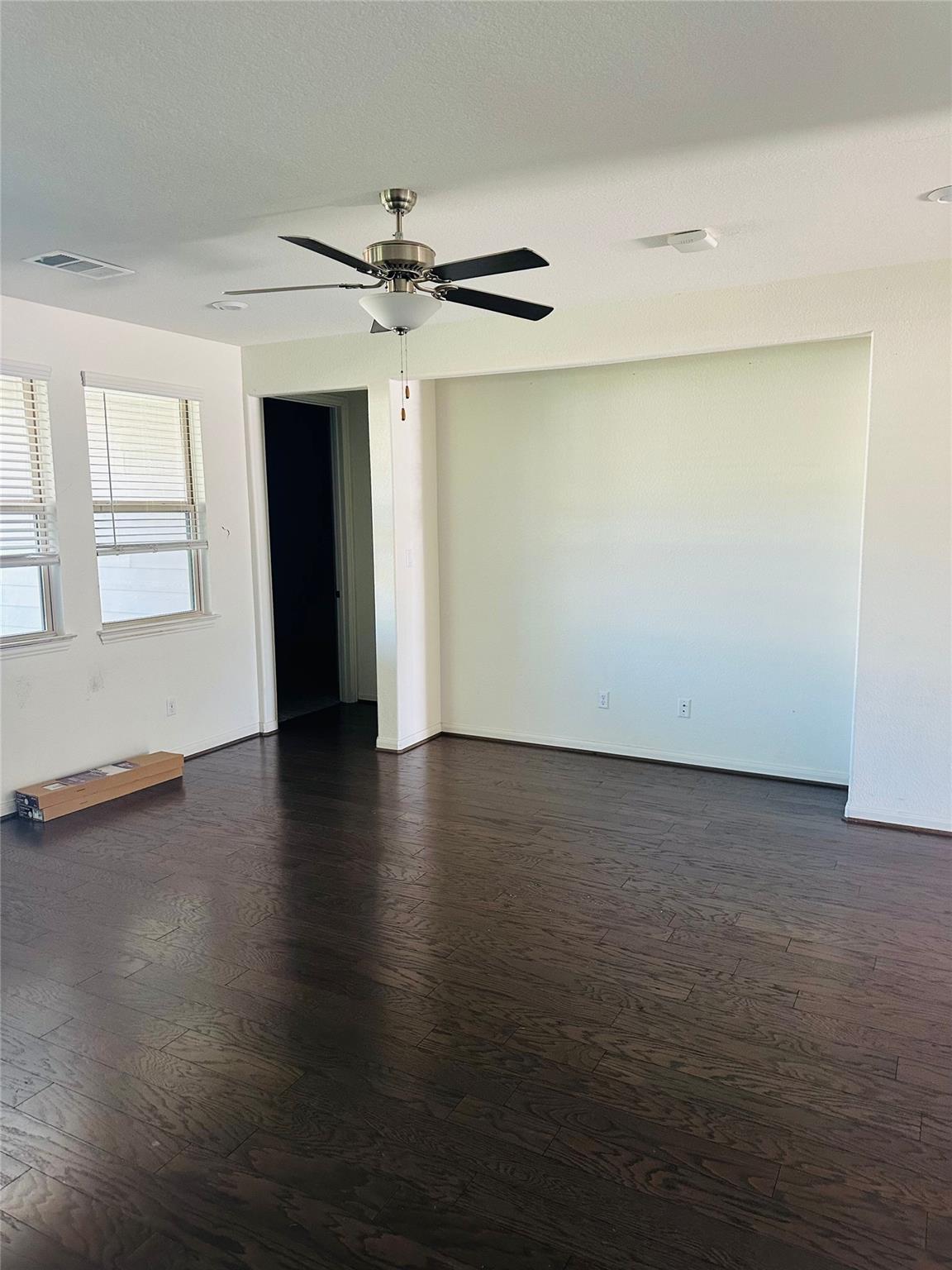 608 Sixpence Ln, Georgetown, TX 78628