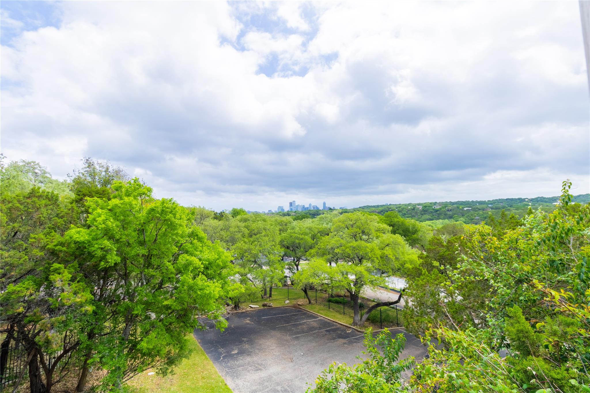 1741 Spyglass Dr # 2-202, Austin, TX 78746
