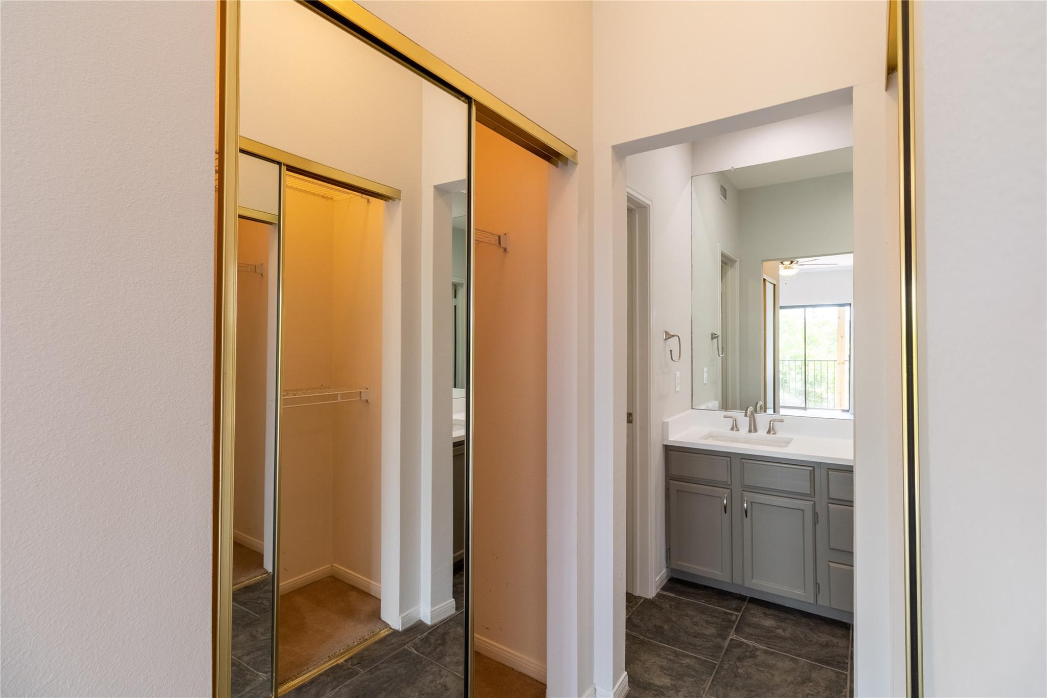 1741 Spyglass Dr # 2-202, Austin, TX 78746