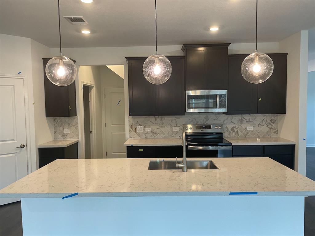 116 Diorite Dr, Liberty Hill, TX 78642