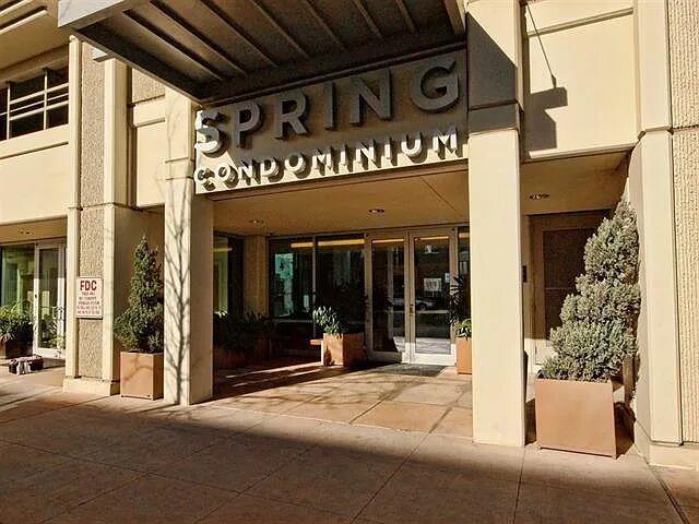 300 Bowie St # 2504, Austin, TX 78703