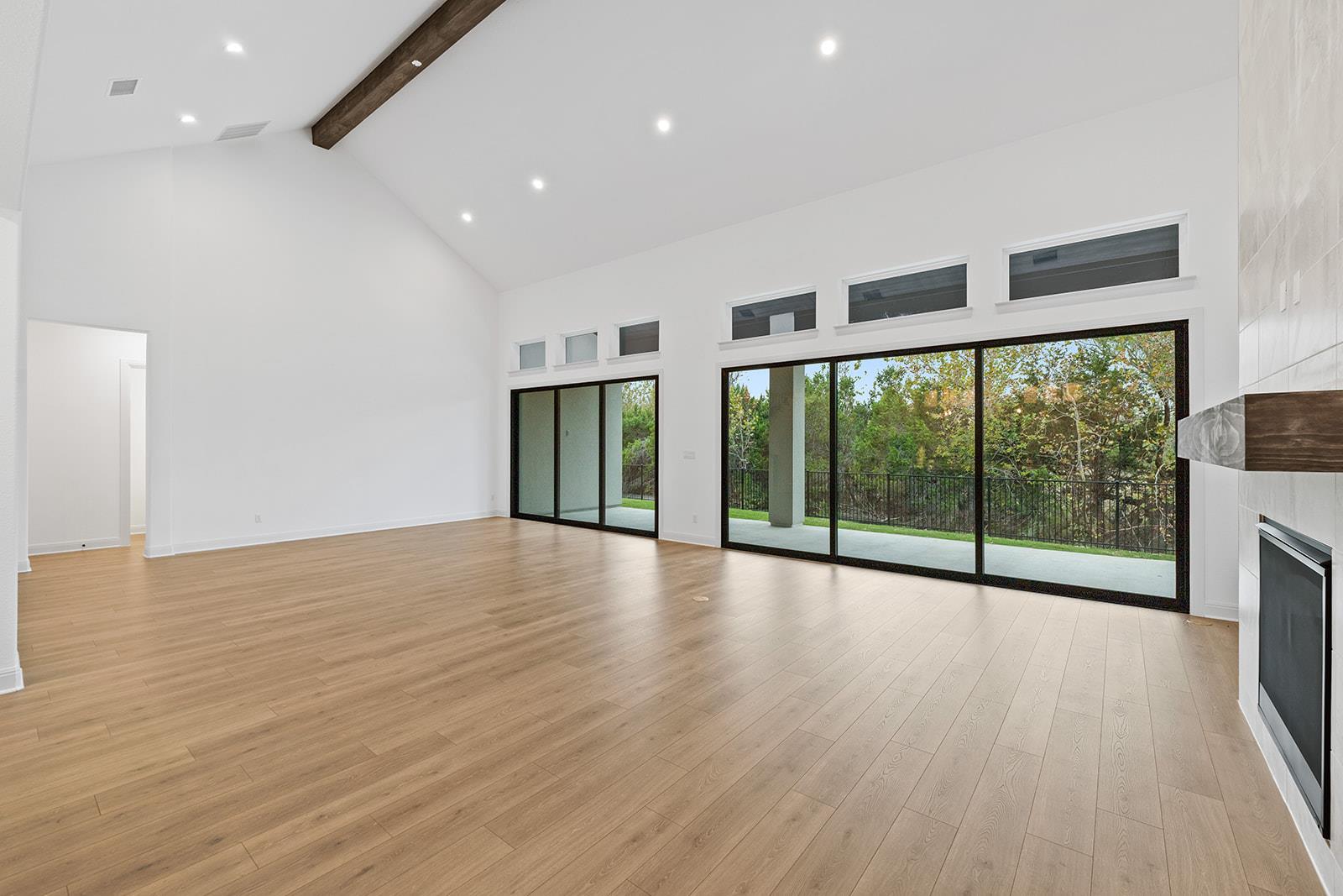 2102 Crimson Sunset Dr, Georgetown, TX 78628