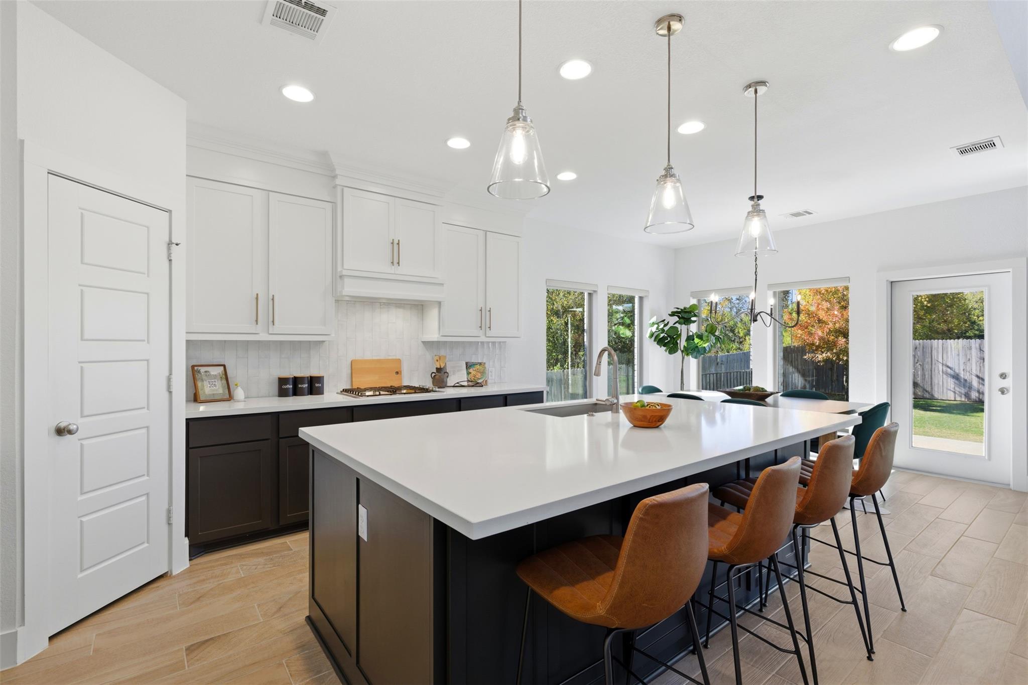 407 Francis Lottie Dr, Buda, TX 78610