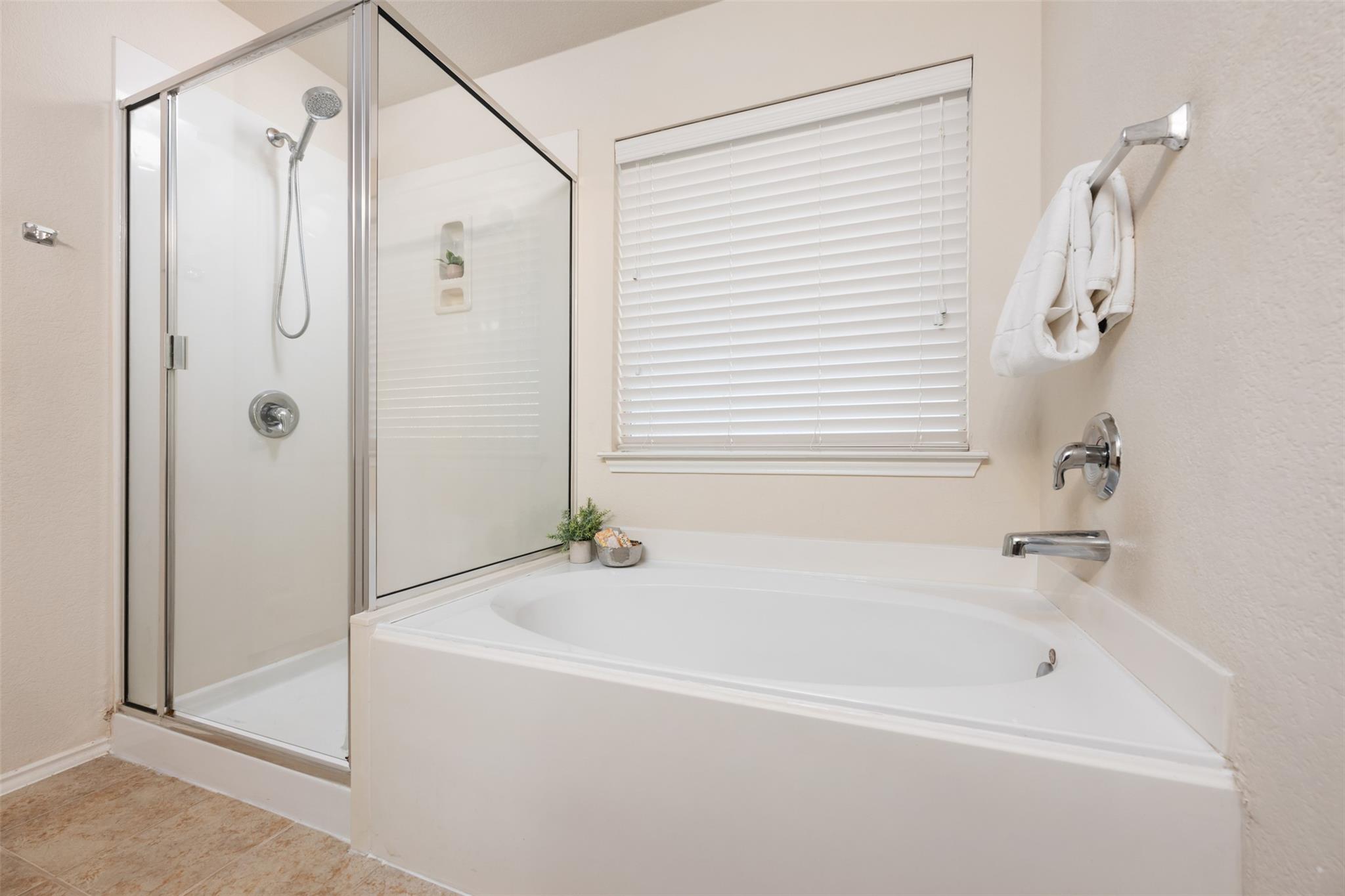 216 Drystone Trl, Liberty Hill, TX 78642