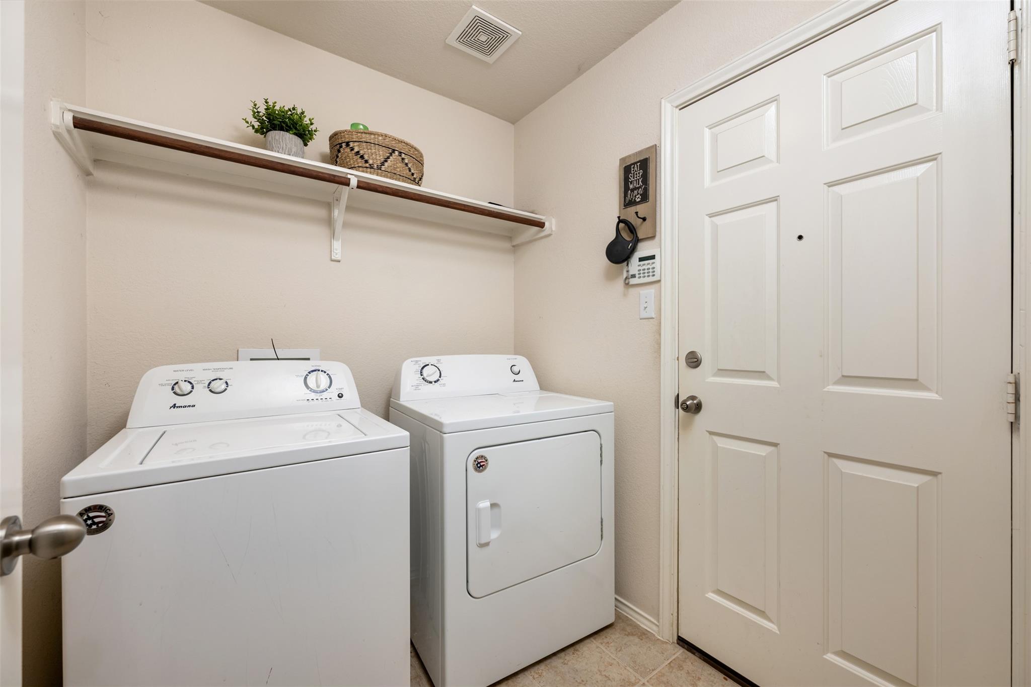 216 Drystone Trl, Liberty Hill, TX 78642