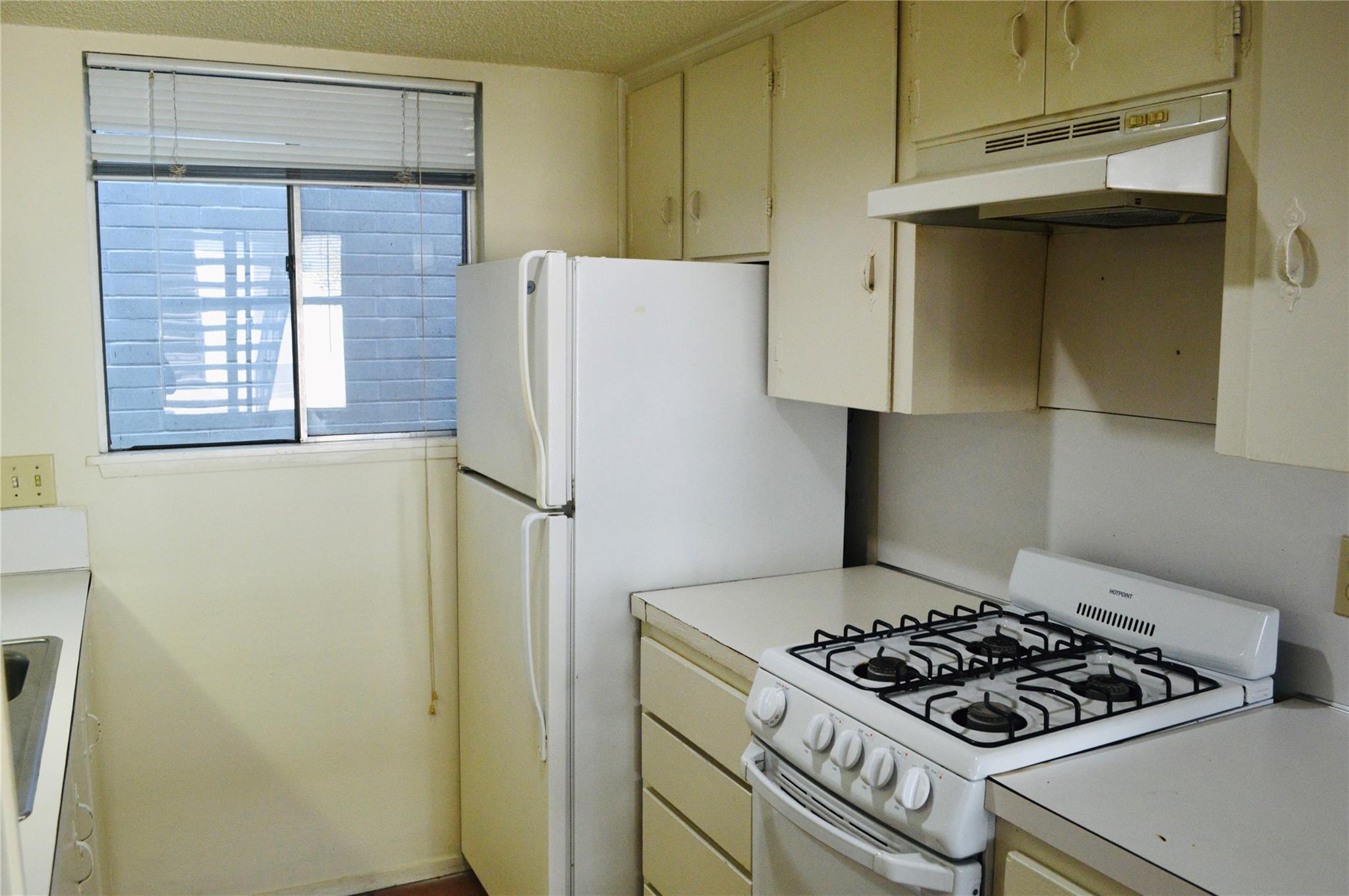 2610 Salado st St # 110, Austin, TX 78705