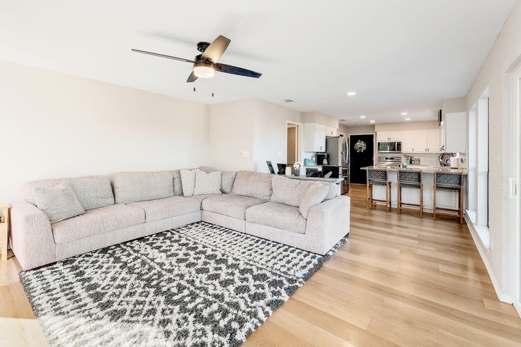 21302 High Dr, Lago Vista, TX 78645