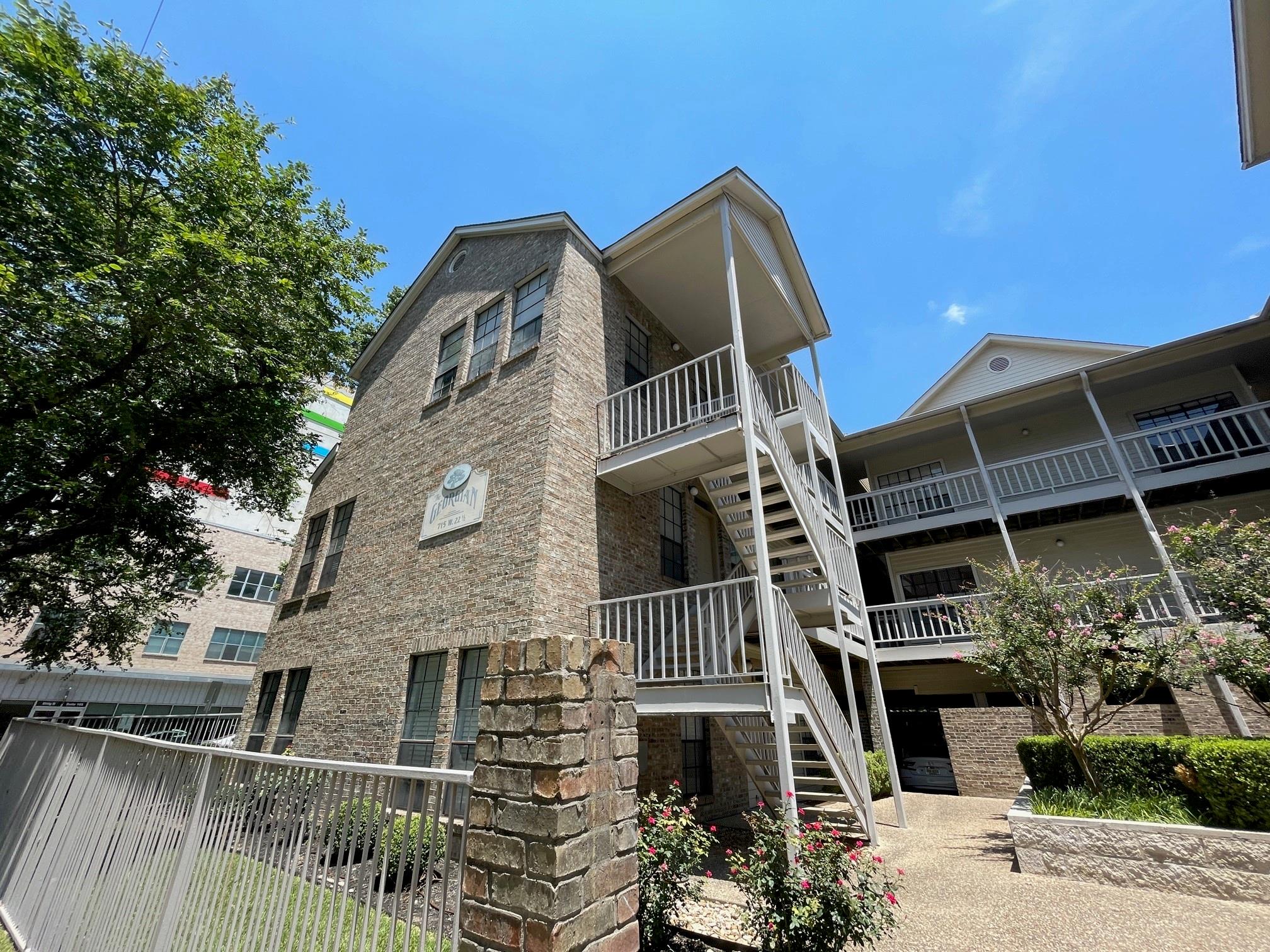 715 W 22 1/2 St # 201, Austin, TX 78705
