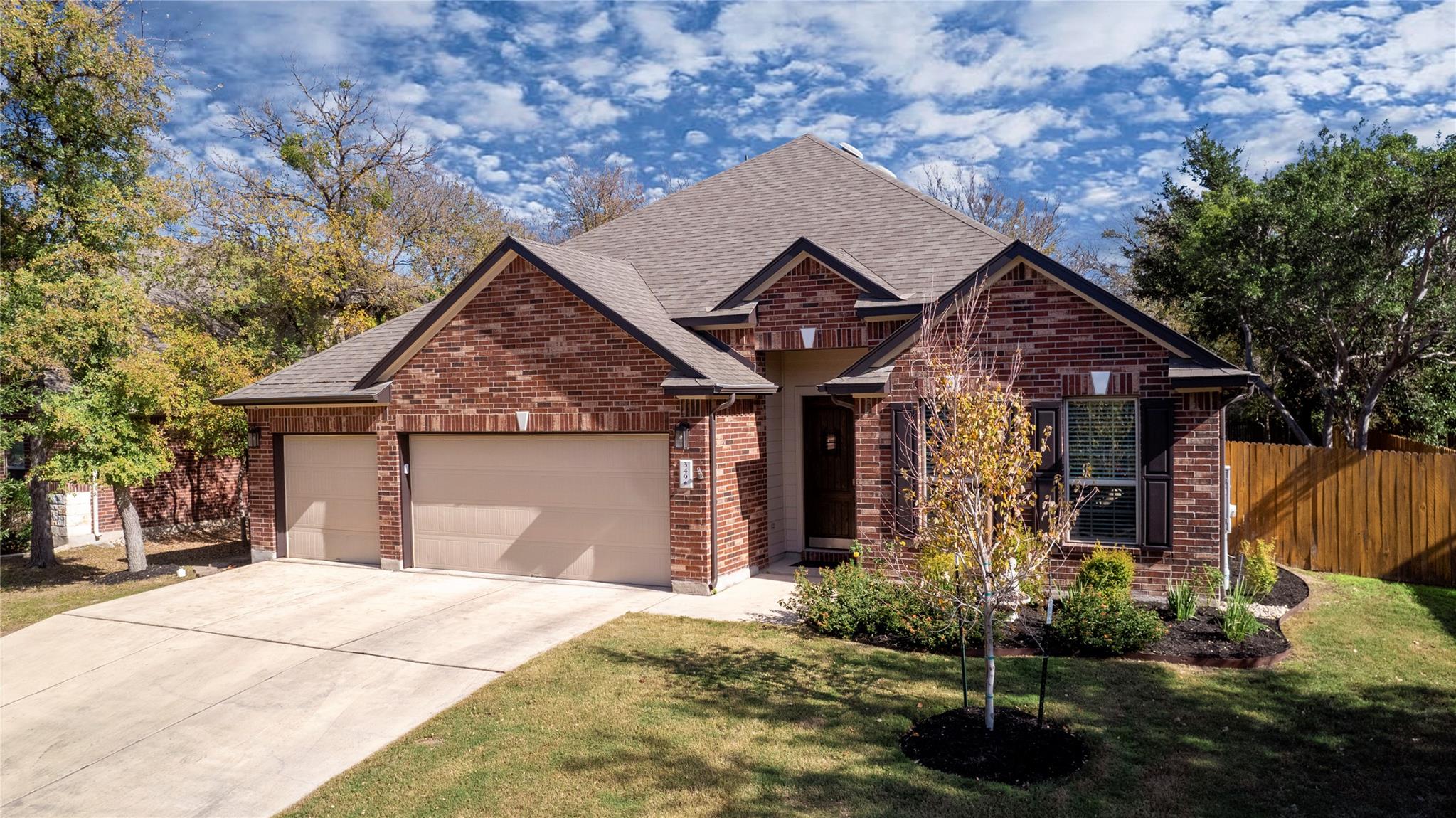 349 Enchanted Woods Trl, Buda, TX 78610