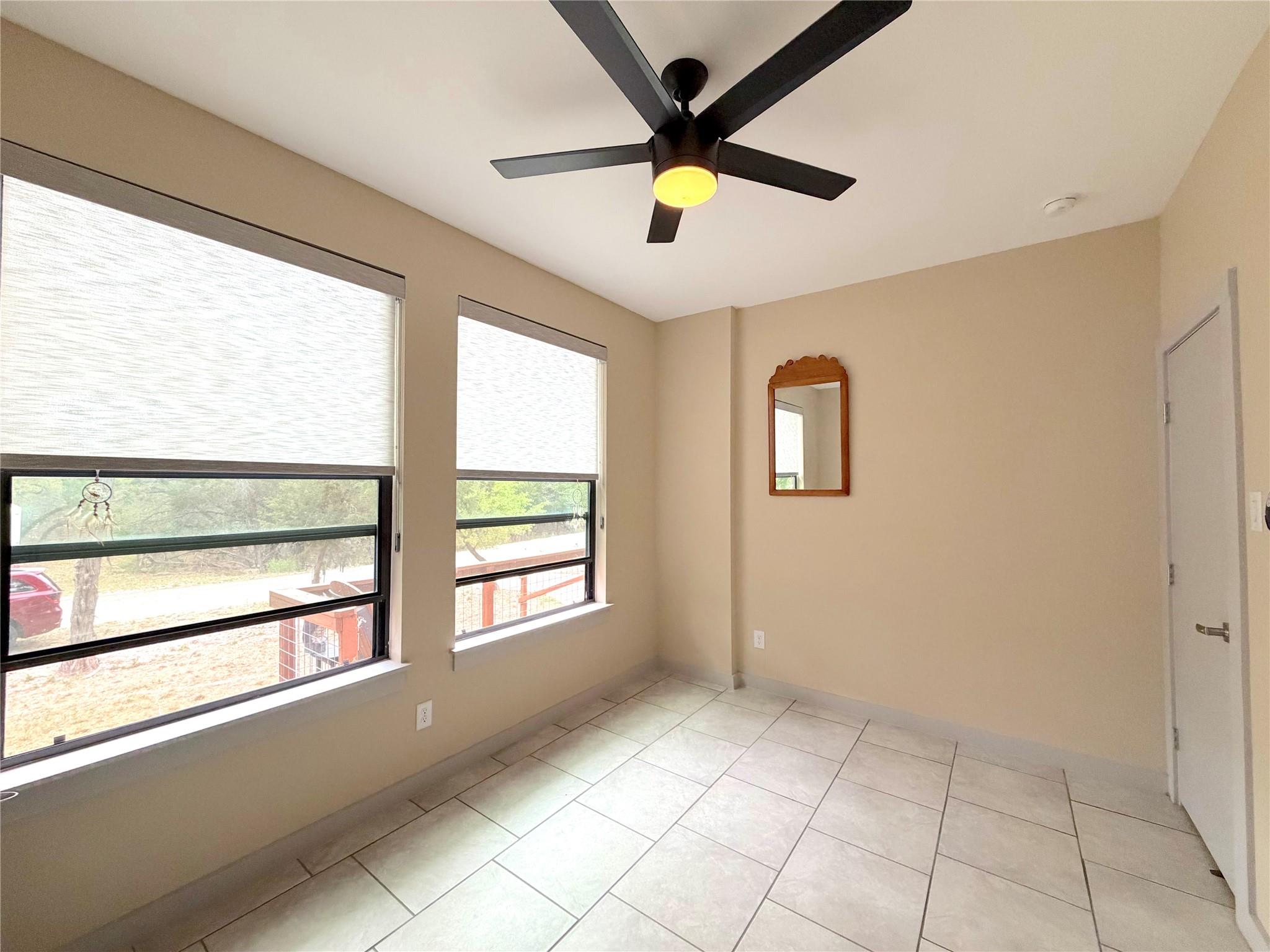 1151 Eastview Dr, Canyon Lake, TX 78133