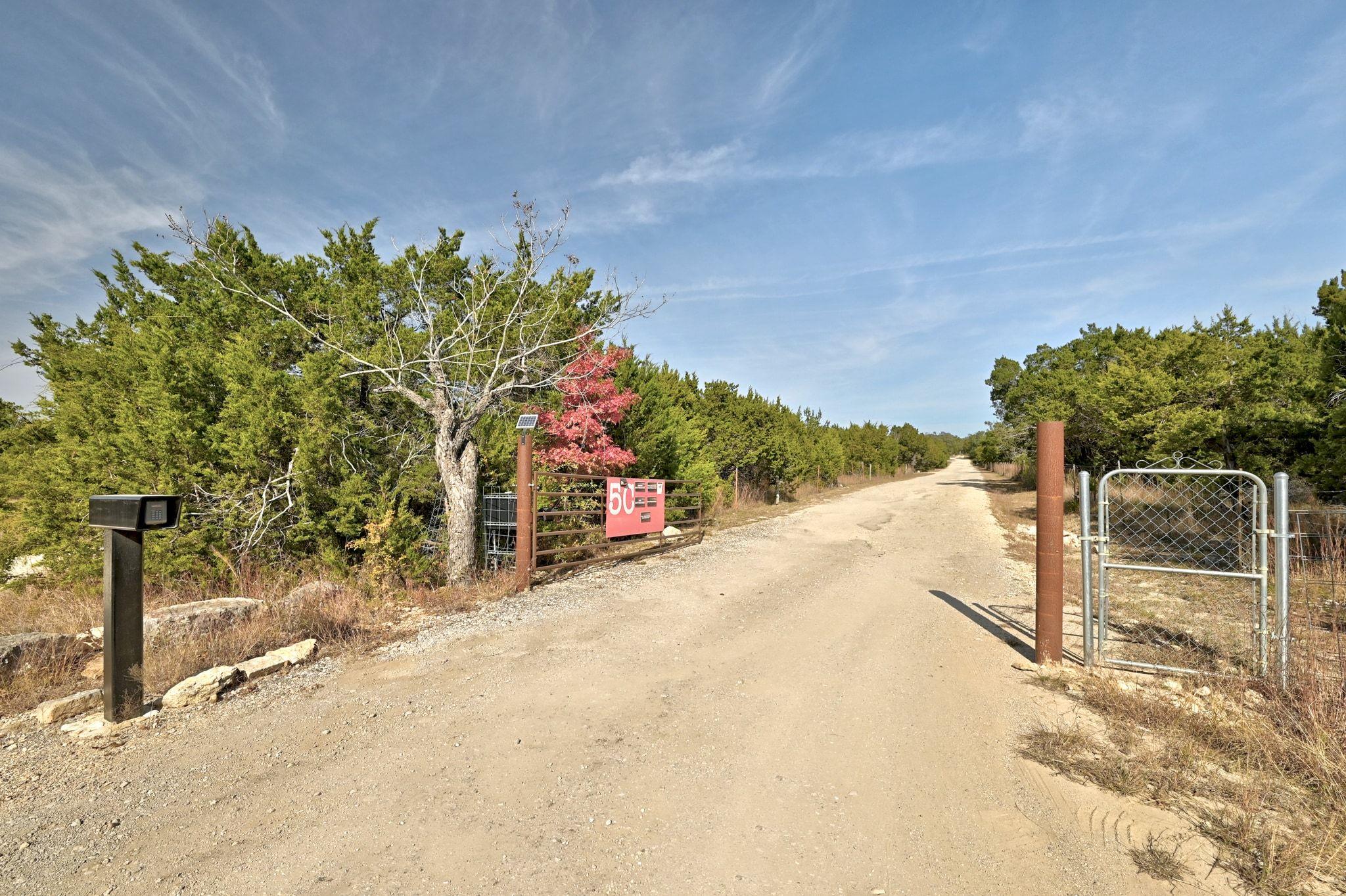 12424 Fitzhugh Rd, Austin, TX 78736