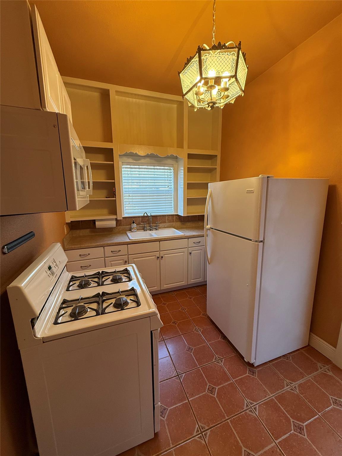 406 Normandy St, Austin, TX 78745