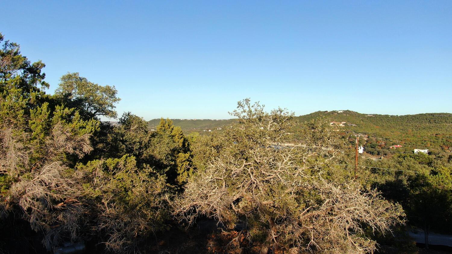 18303 W Rim Dr, Jonestown, TX 78645