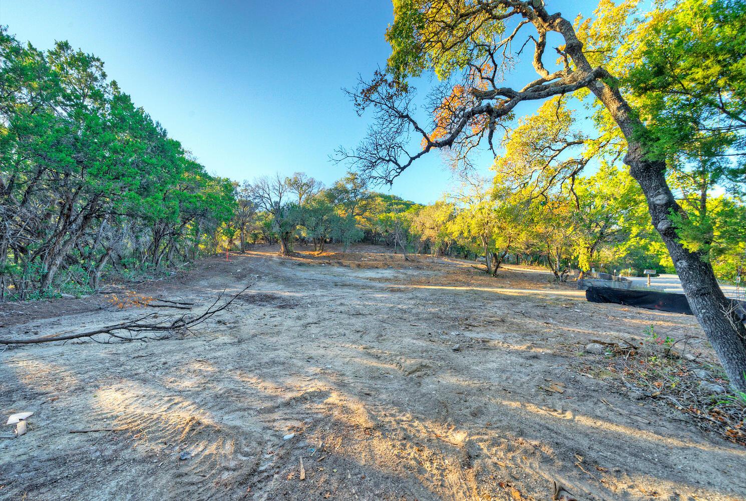 18303 W Rim Dr, Jonestown, TX 78645