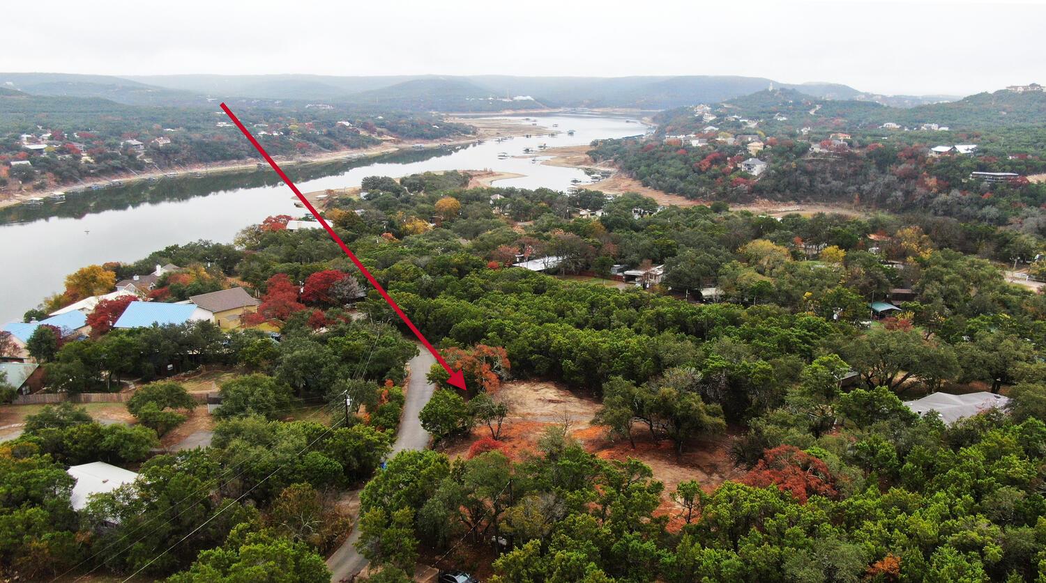 18303 W Rim Dr, Jonestown, TX 78645