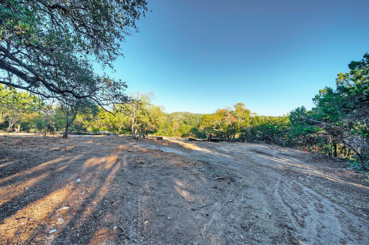 18303 W Rim Dr, Jonestown, TX 78645