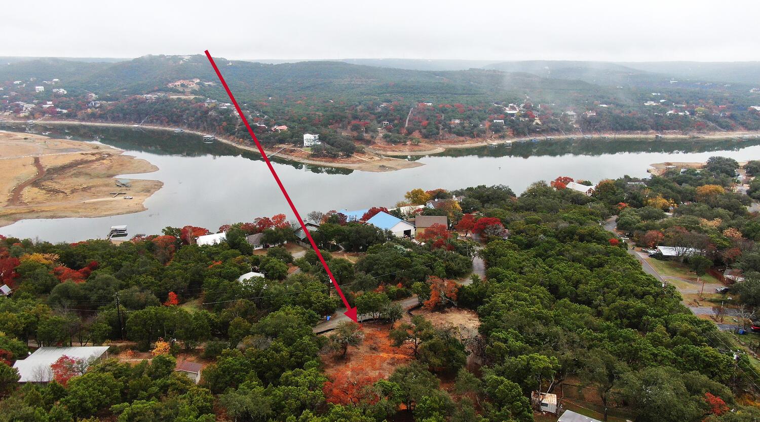 18303 W Rim Dr, Jonestown, TX 78645