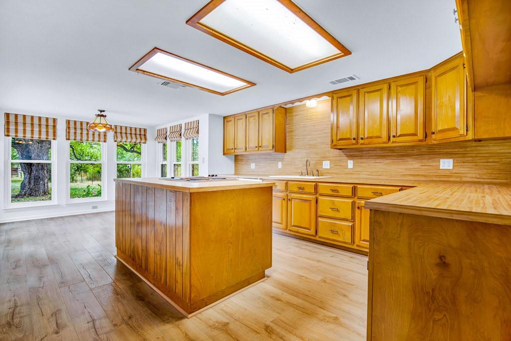 298 Jenkins. Rd, Cedar Creek, TX 78612