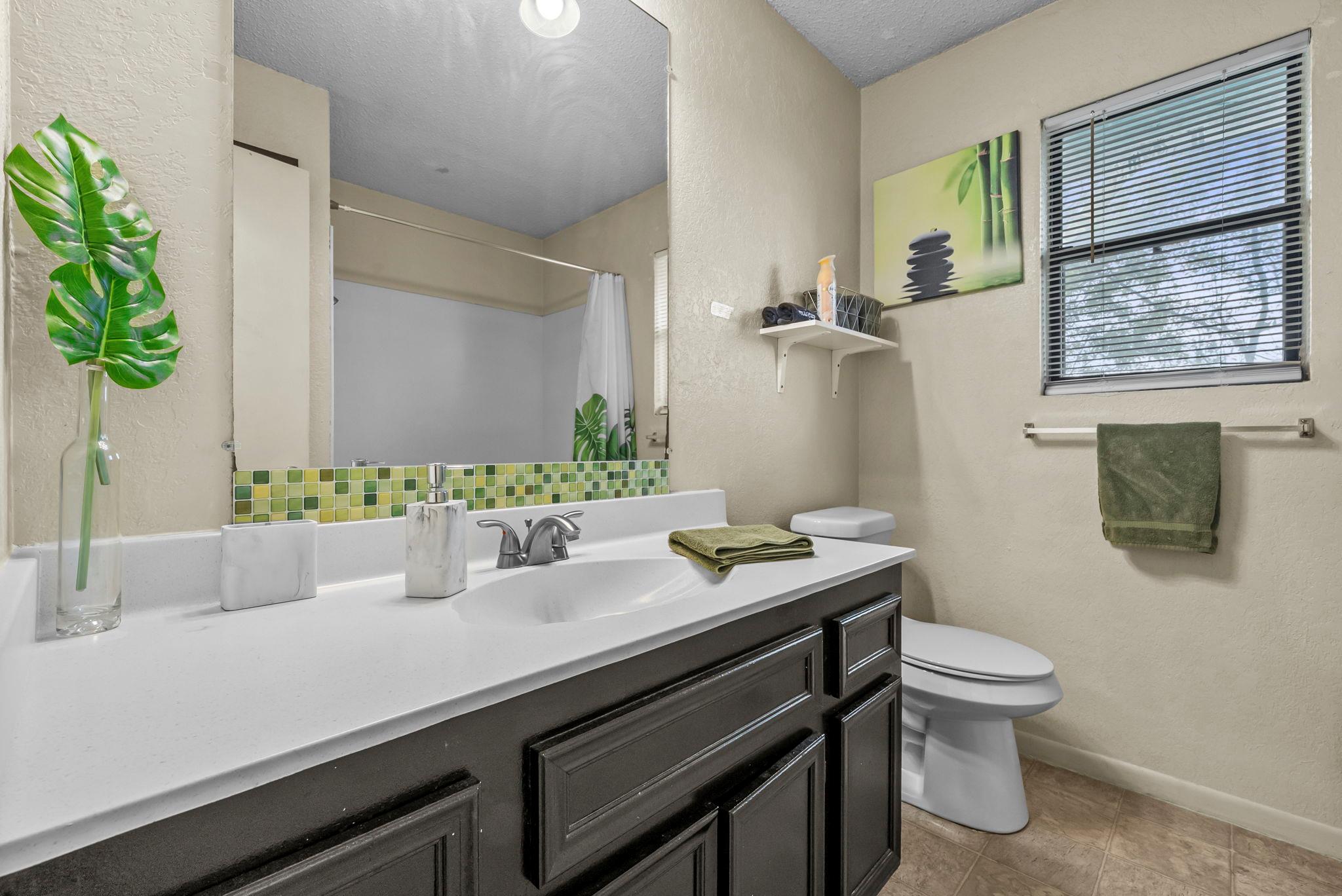 202 W Wheeler St, Manor, TX 78653