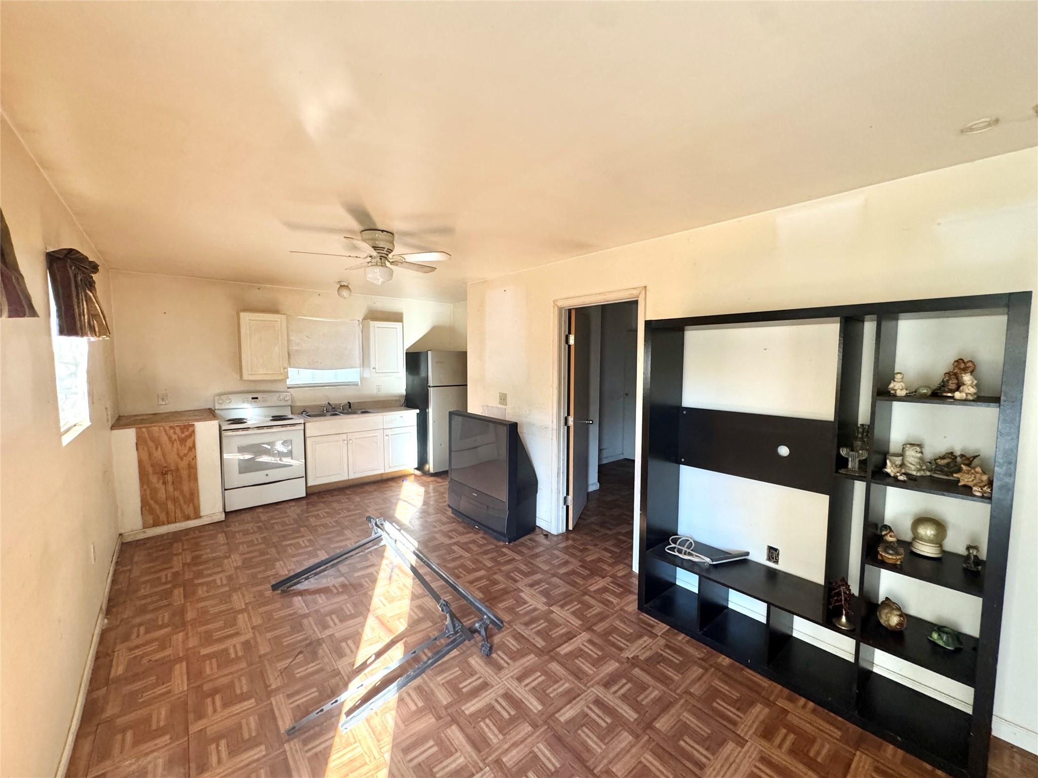 1133 Salina St, Austin, TX 78702