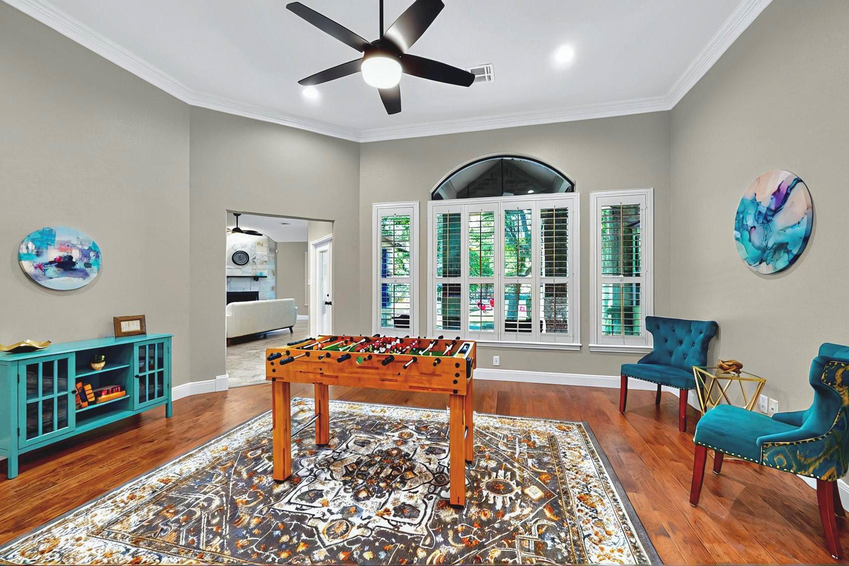 104 Standing Oak Dr, Georgetown, TX 78633