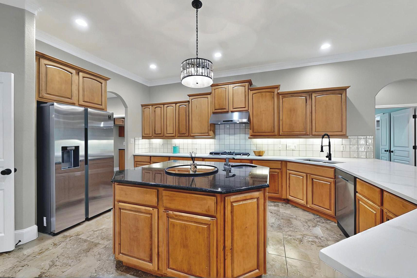 104 Standing Oak Dr, Georgetown, TX 78633