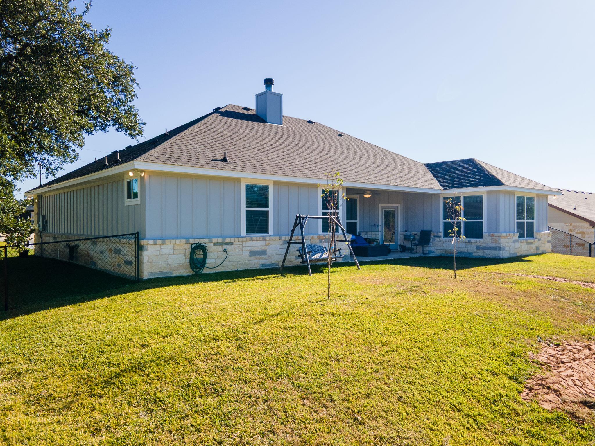 1610 Badger Ln, Lampasas, TX 76550