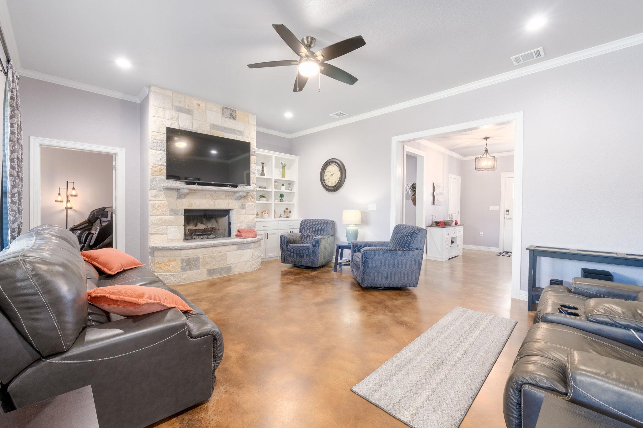 1610 Badger Ln, Lampasas, TX 76550