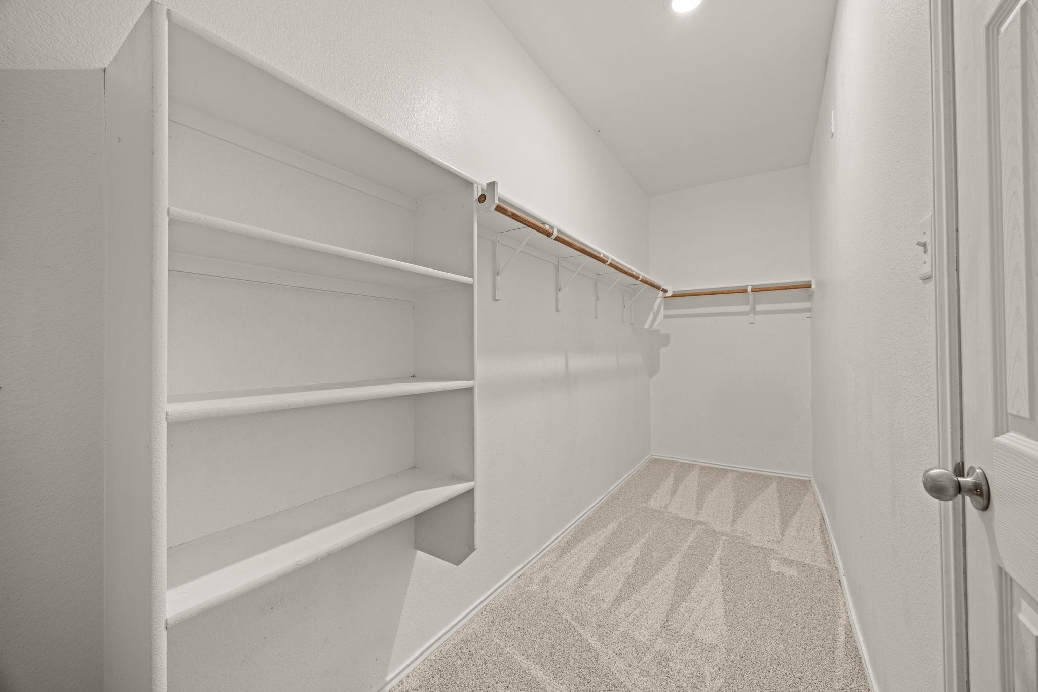 308 Bedford Falls Ln, Jarrell, TX 76537