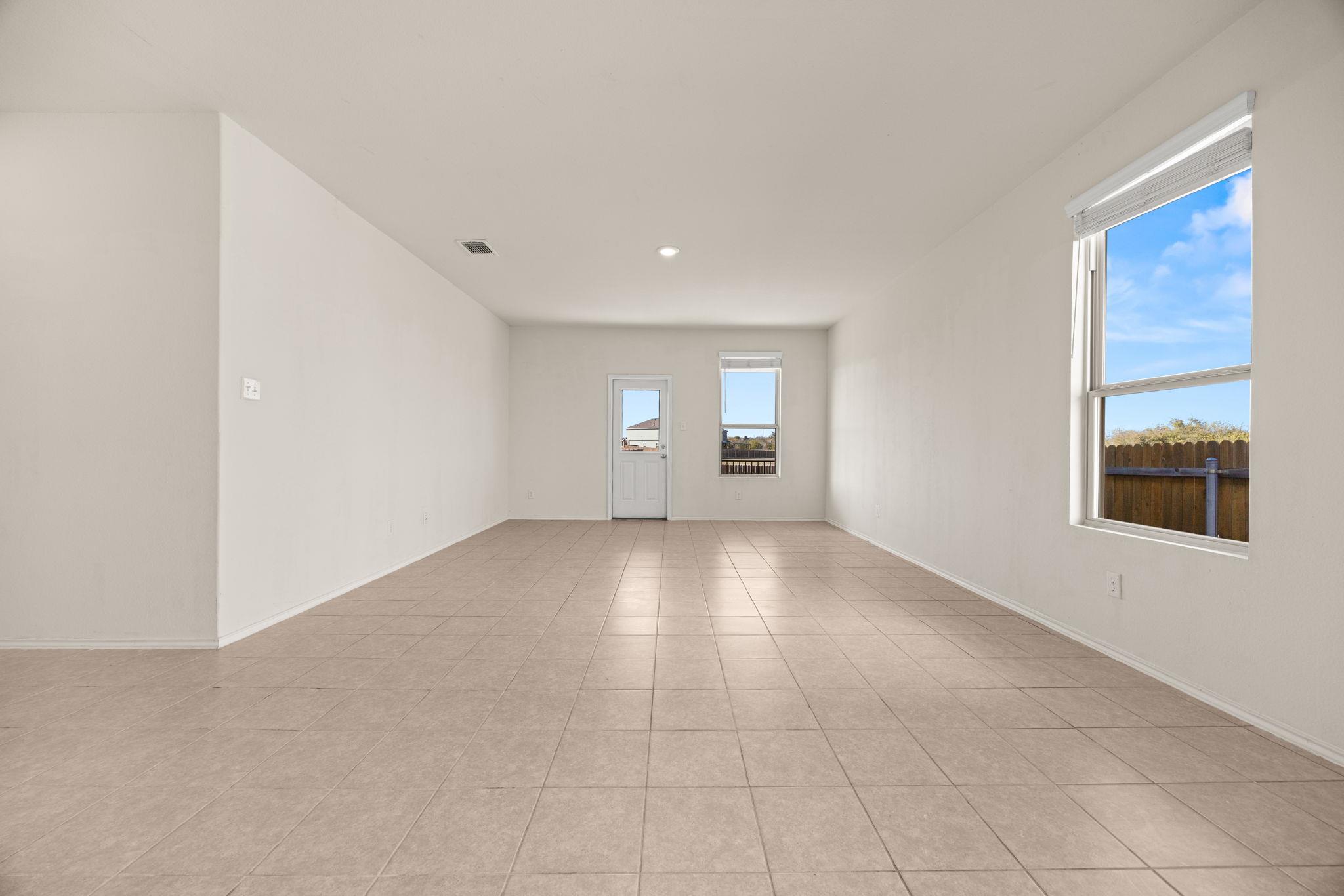 308 Bedford Falls Ln, Jarrell, TX 76537