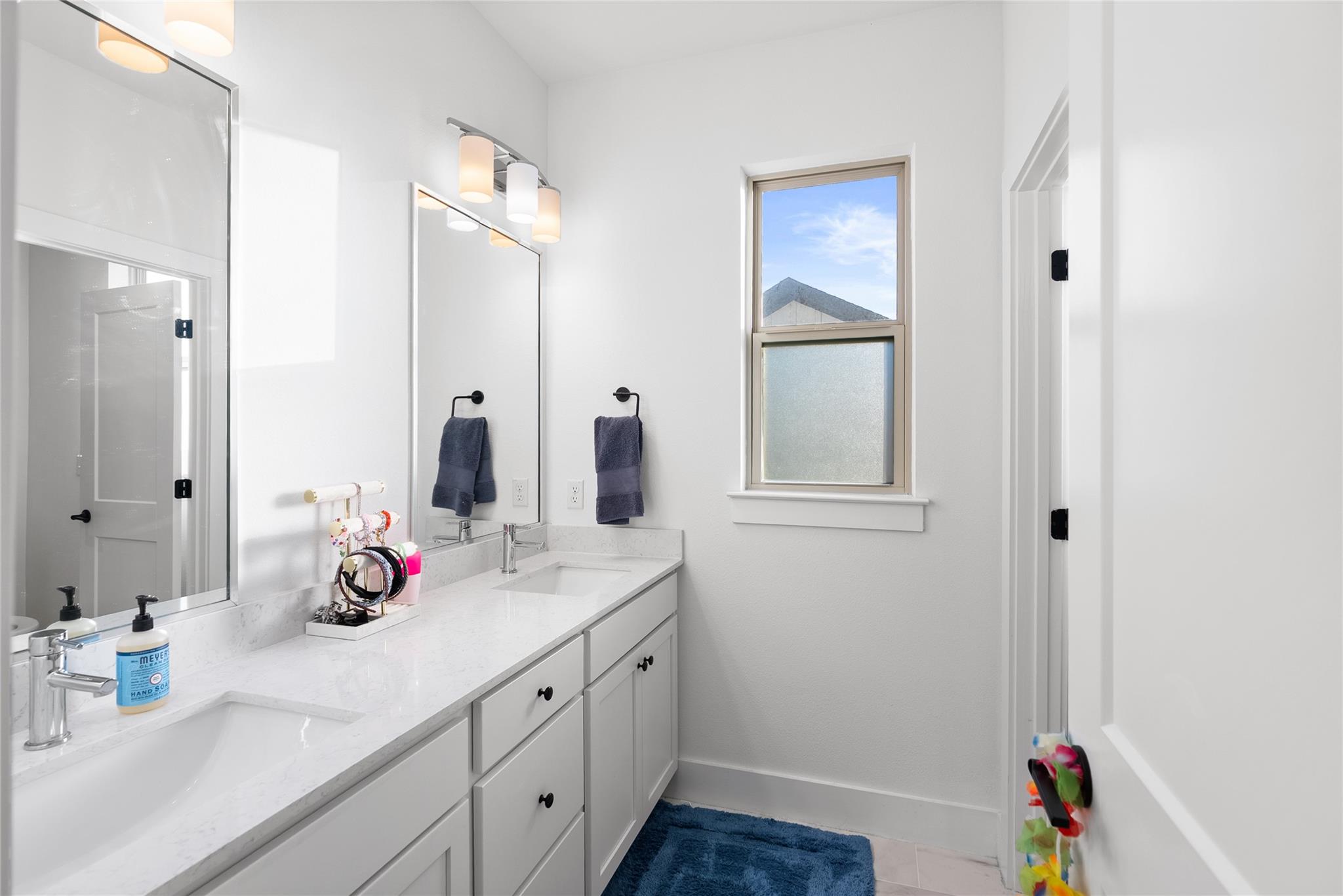 5315 La Crosse Ave # 16, Austin, TX 78739