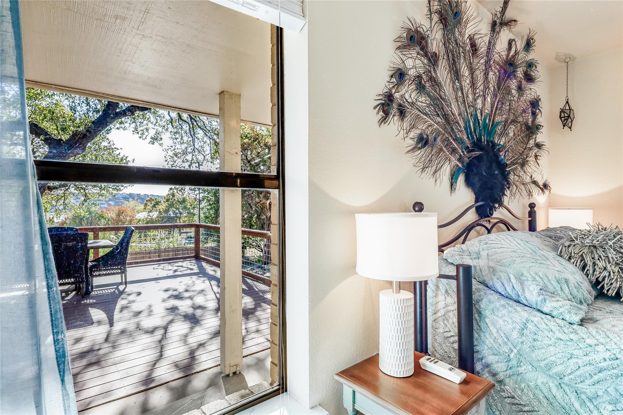 18501 Lakehead Cir, Point Venture, TX 78645