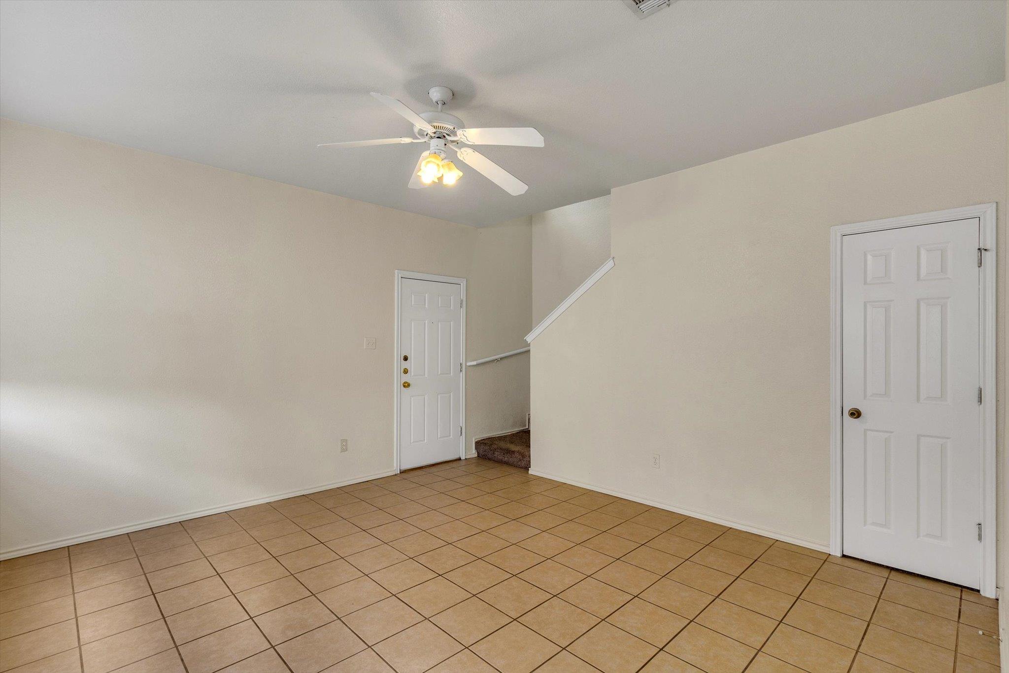 885 Sagewood Trl, San Marcos, TX 78666