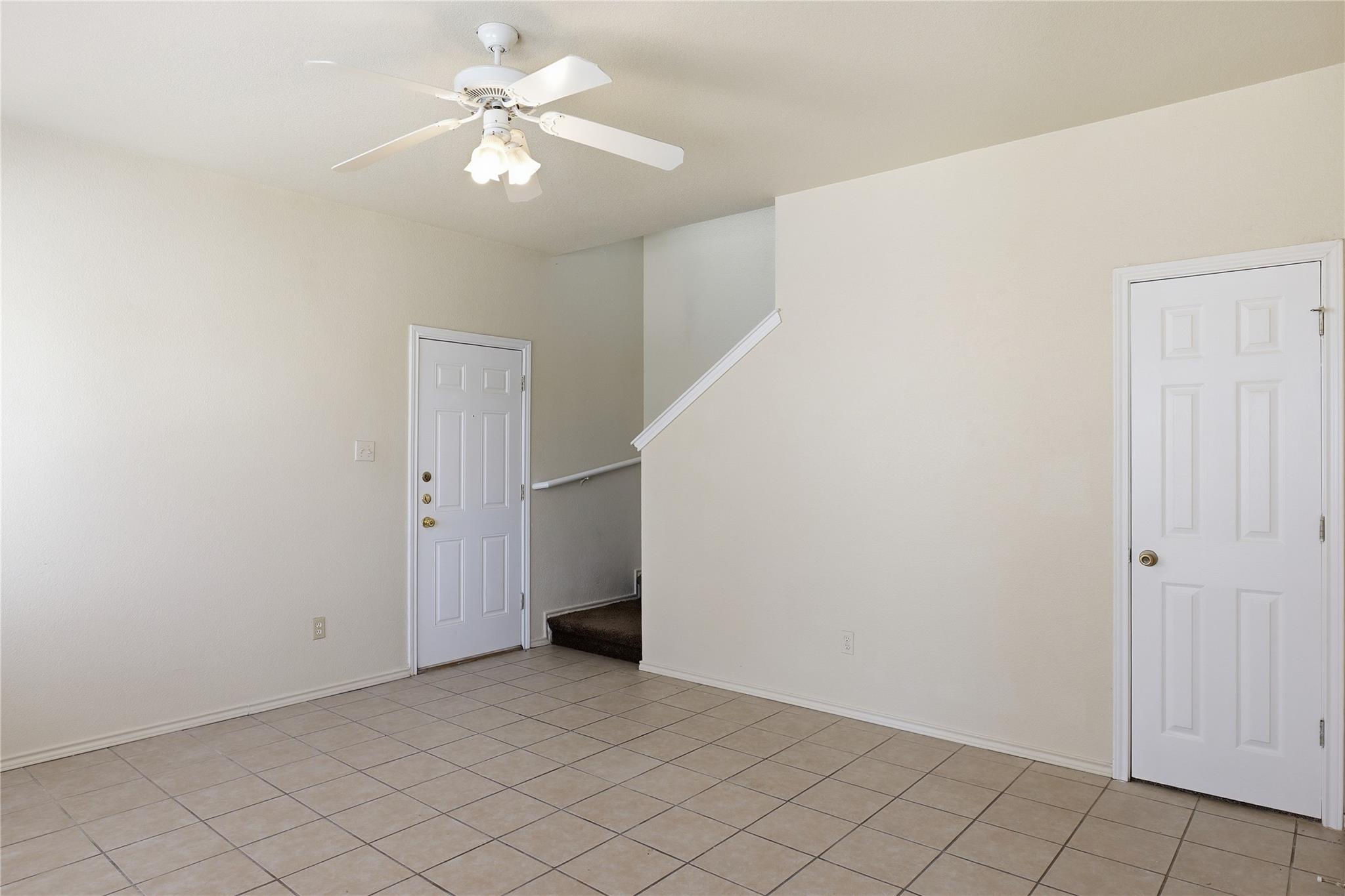 885 Sagewood Trl, San Marcos, TX 78666