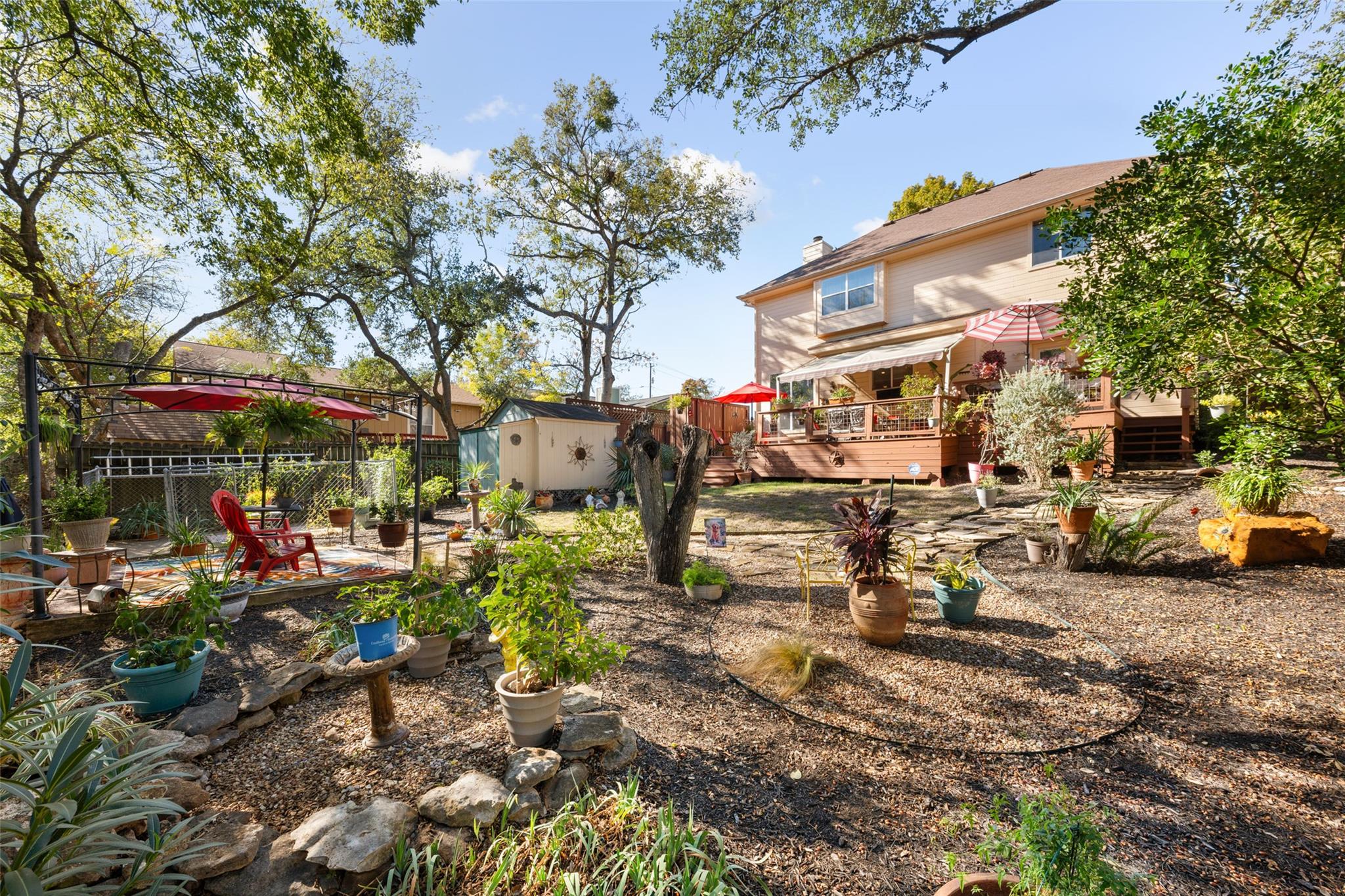 102 Elm Hill Ct, San Marcos, TX 78666