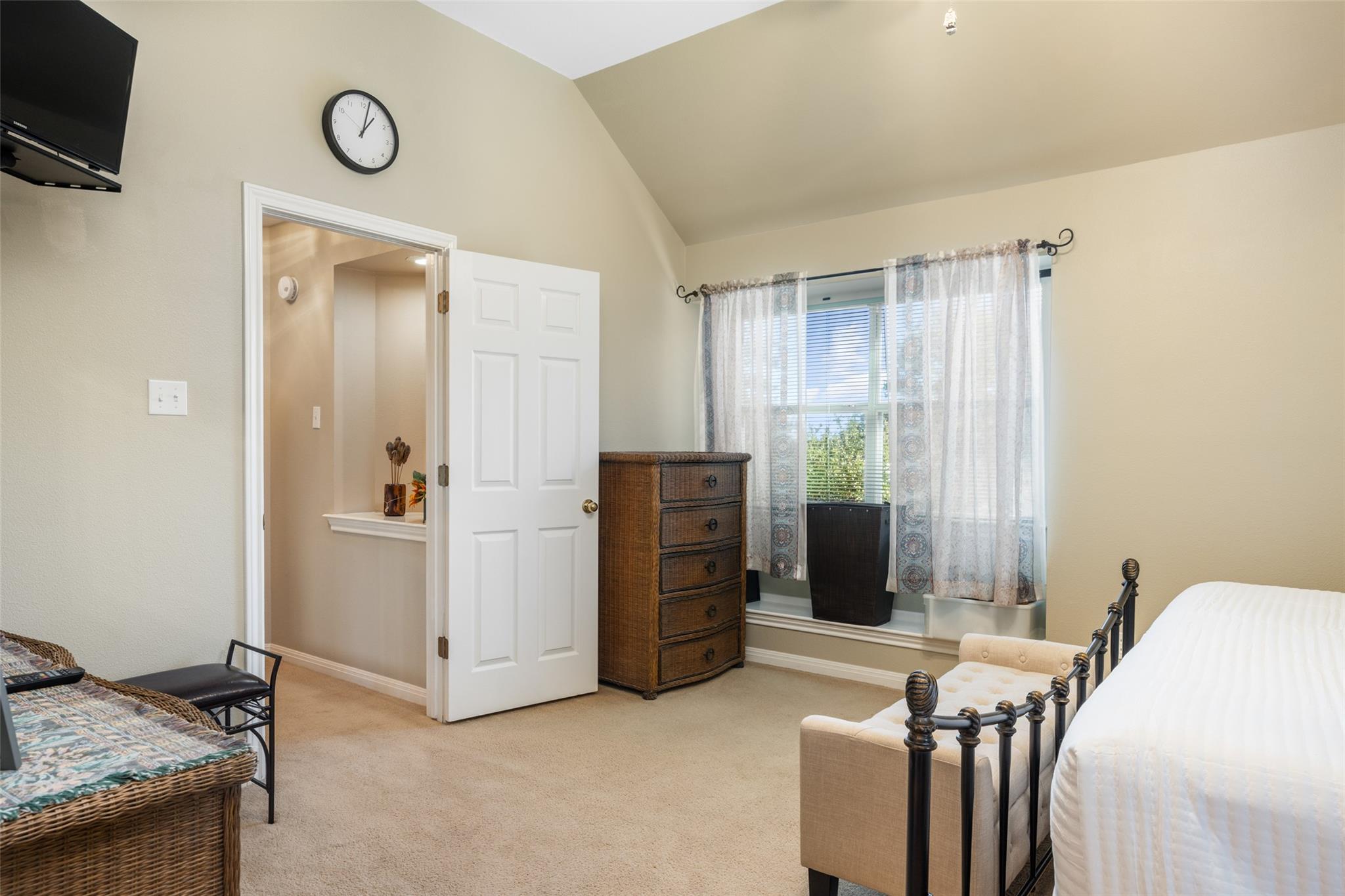 102 Elm Hill Ct, San Marcos, TX 78666