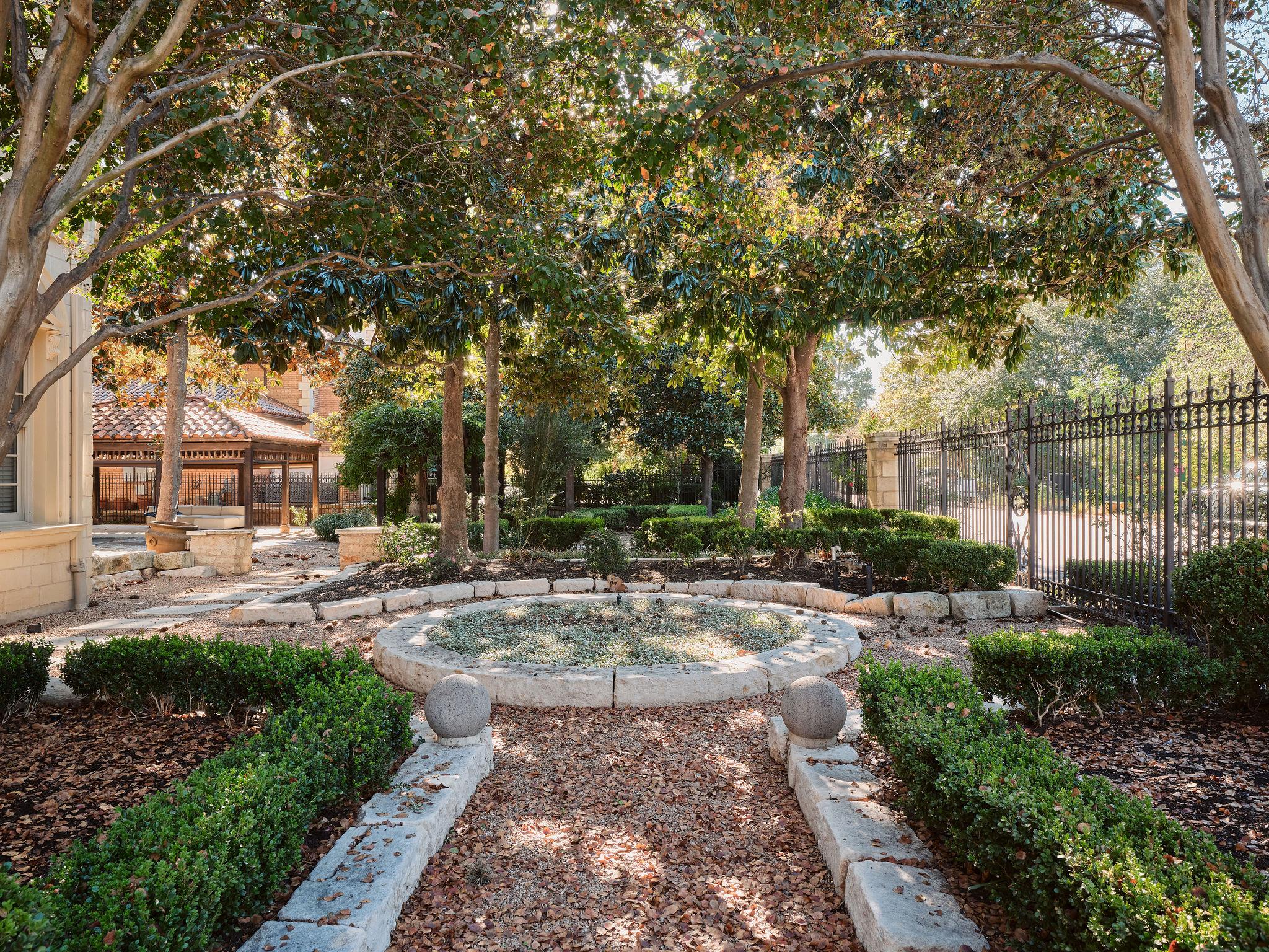 4511 Island Cv, Austin, TX 78731